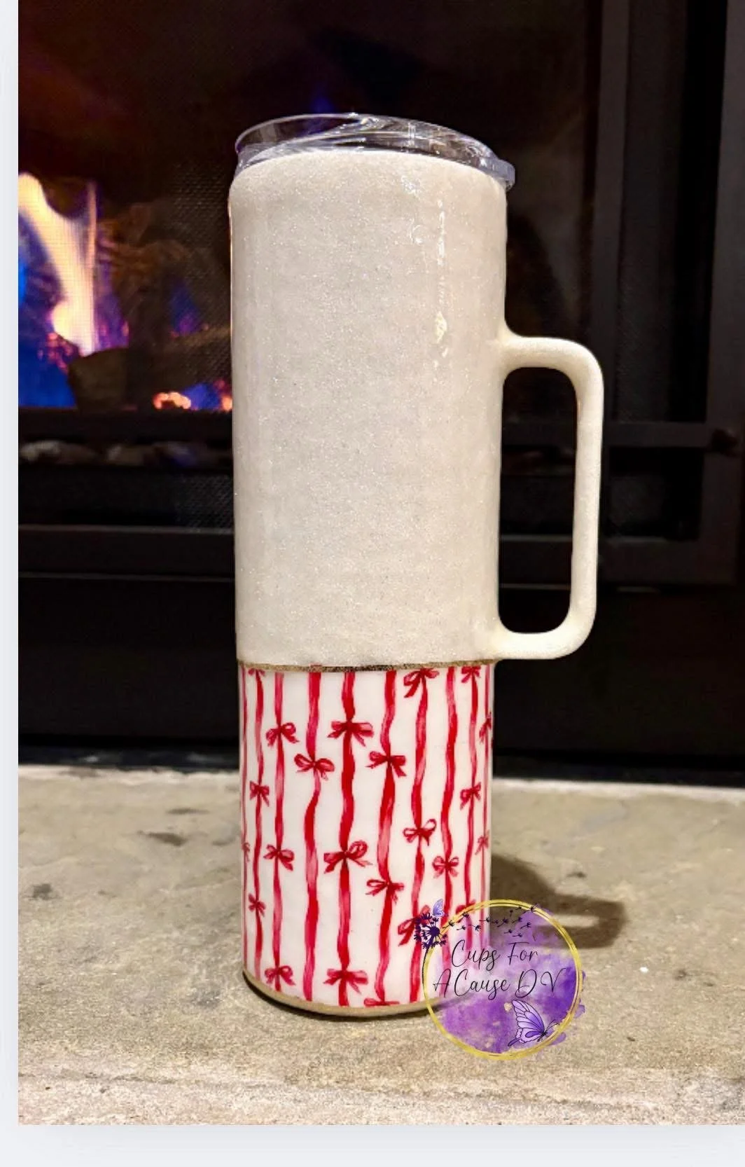 Red bows with white glitter 30 oz handle