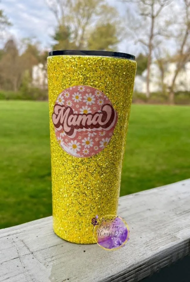Daisy Mama on yellow glitter