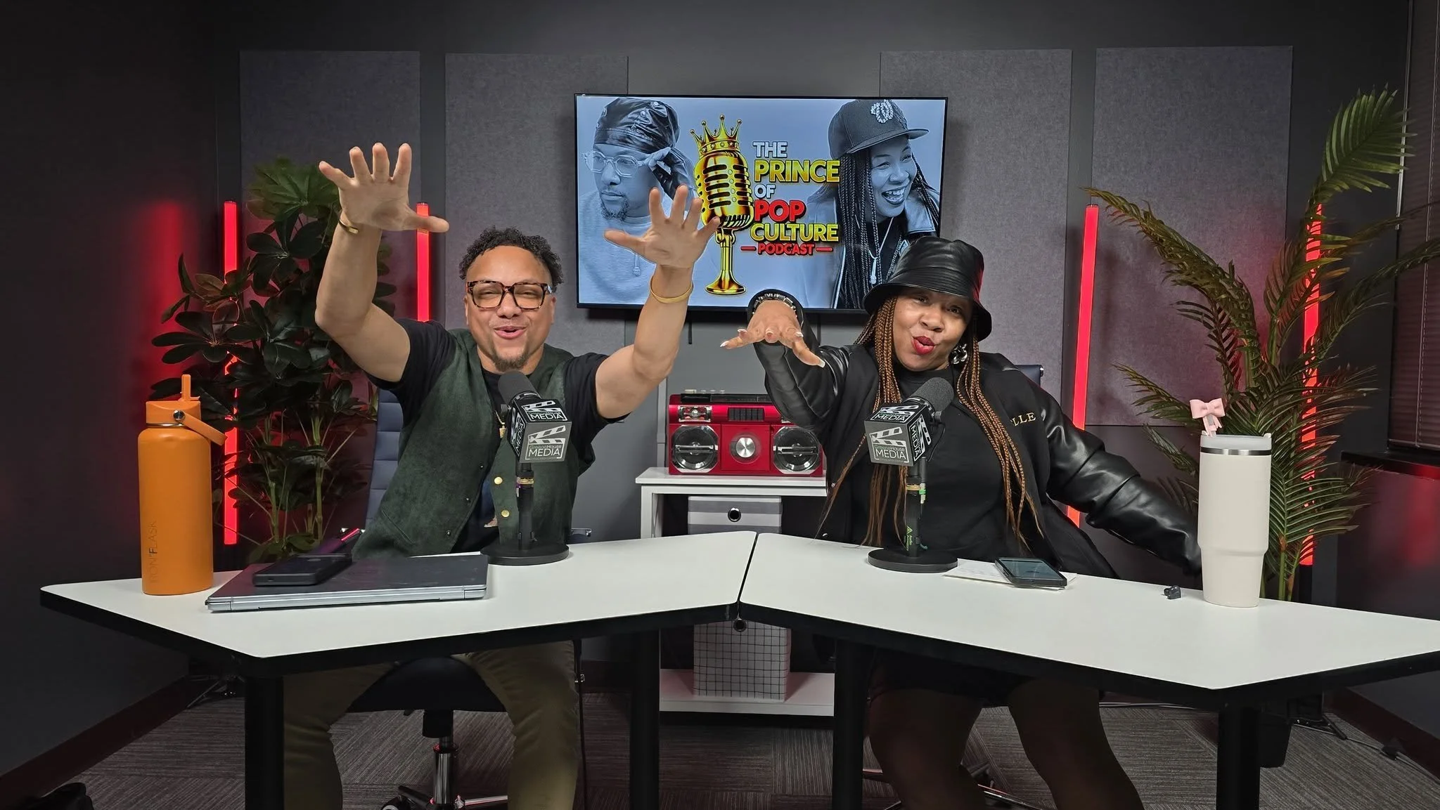 S2E29: Da’Vinchi LOSES 200K Followers, Chris Brown Baby Mama Drama, RIP Freddie Jackson, Missy Brings HBCU Band Battle to VA, TRL Update, A Different World, Barbershop series &amp; more!