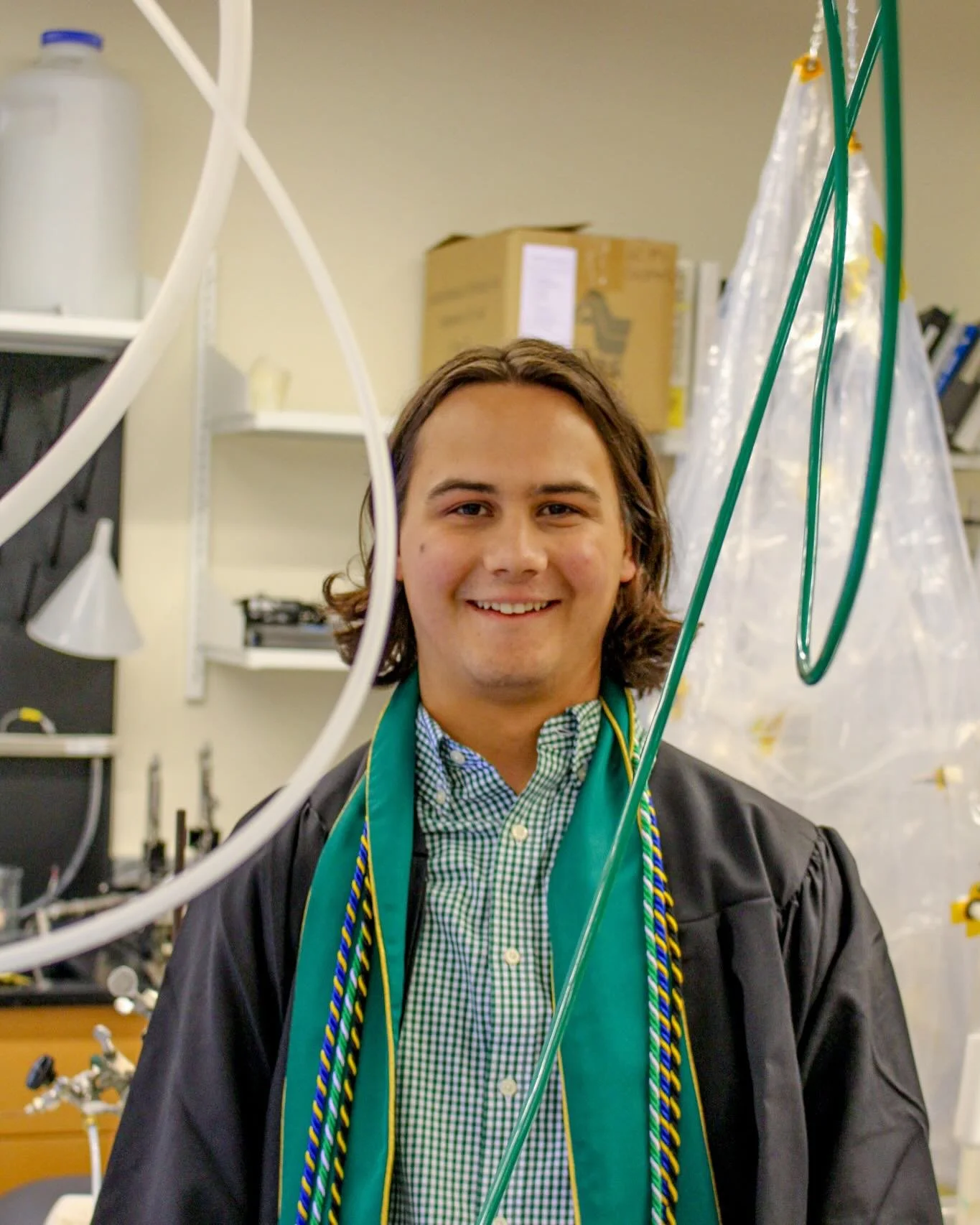 Victor&rsquo;s skating out of here with a B.S. in Chemistry 🧪🏒 #UVMGrad @uvmrollerhockey