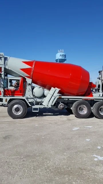 Zinc rich primer and polyurethane topcoat on agricultural machinery
