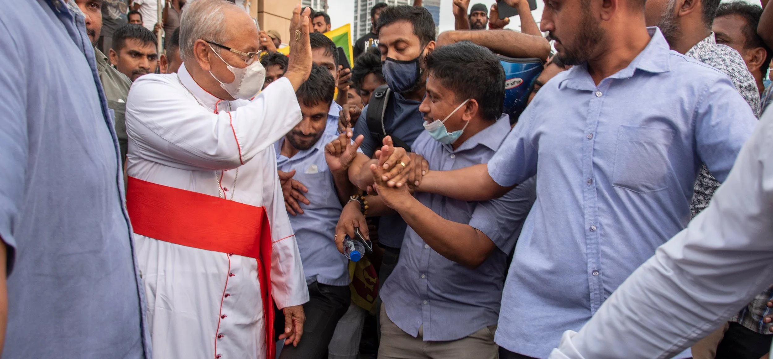 Cardinal Malcolm Ranjith joined the Gota Go Gama protestors at the Agitation Site near Galle Face on April 30, 2022.