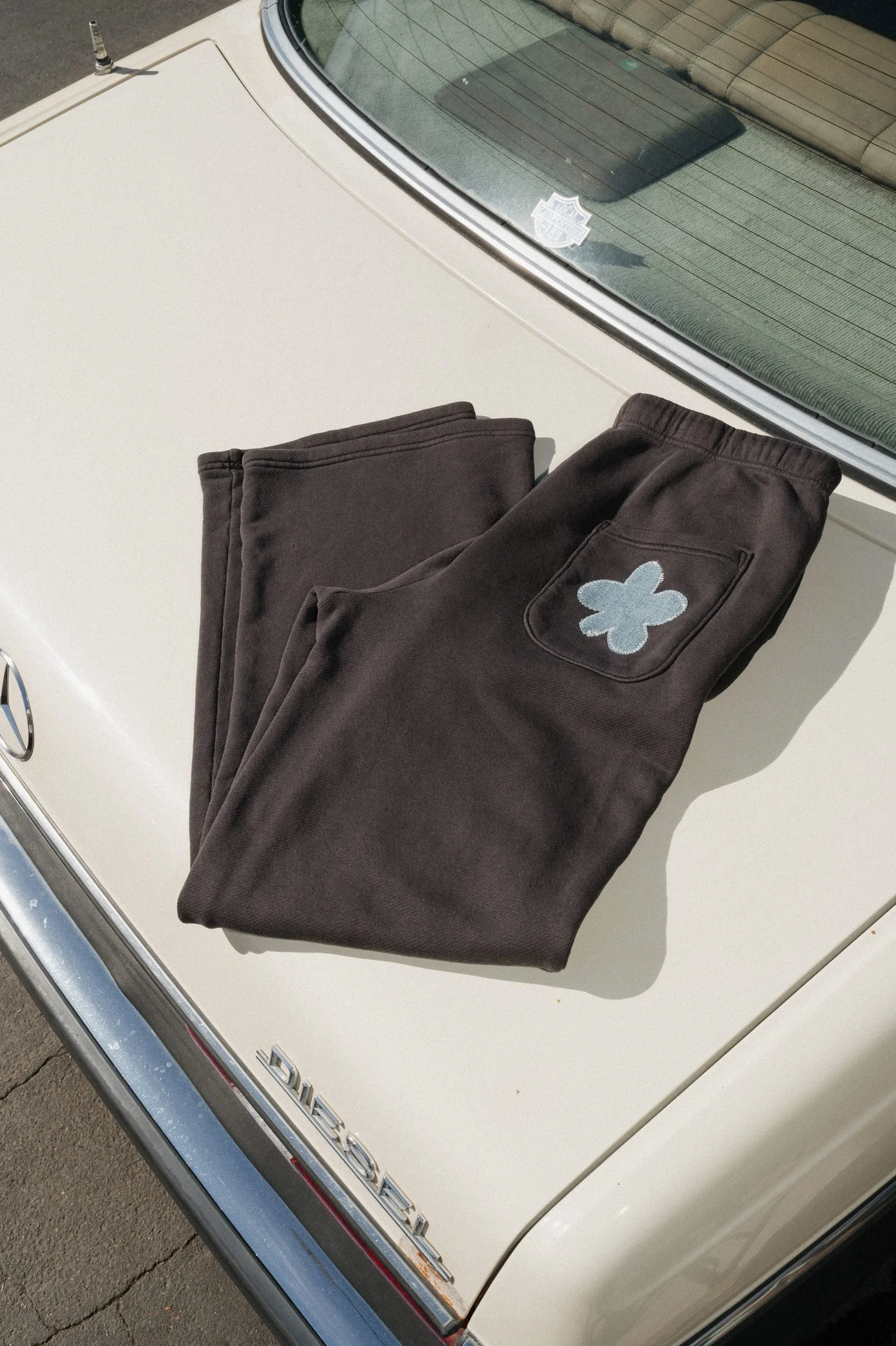Flora Sweatpants