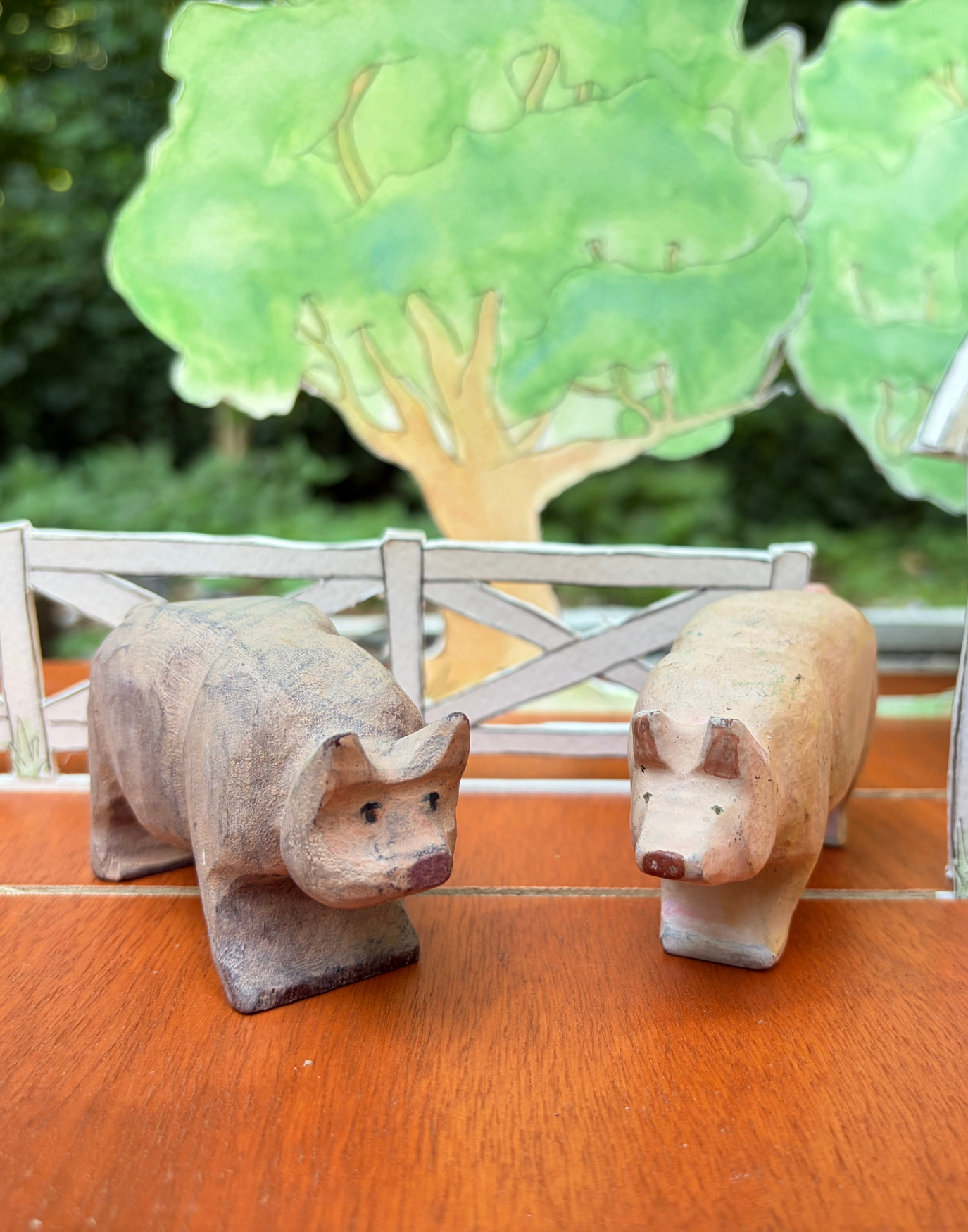 pale pink pig (4).png