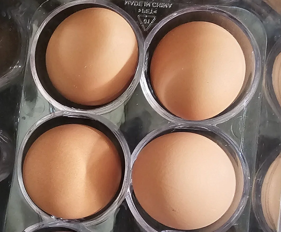 Pavos-Produce-Rhode-Island-Red-Chicken-Eggs (2).jpg