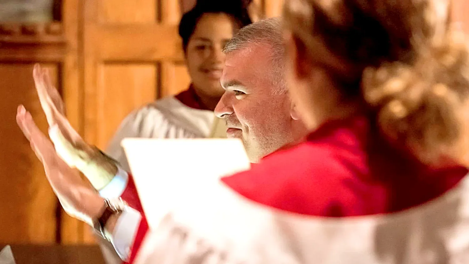 Michael Smith, Minister of Music, conducting the choir during a church service at St. Thomas’ Church Whitemarsh.