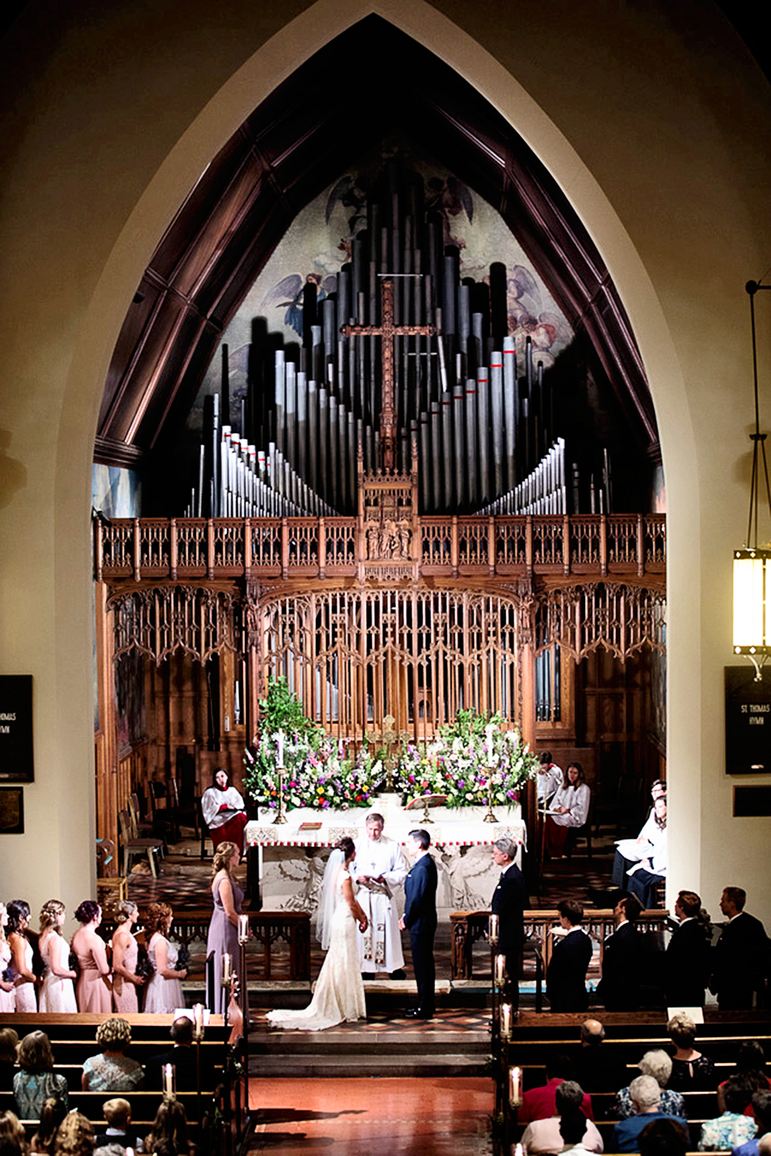Wedding ceremony in the main church at St. Thomas’ Church Whitemarsh.