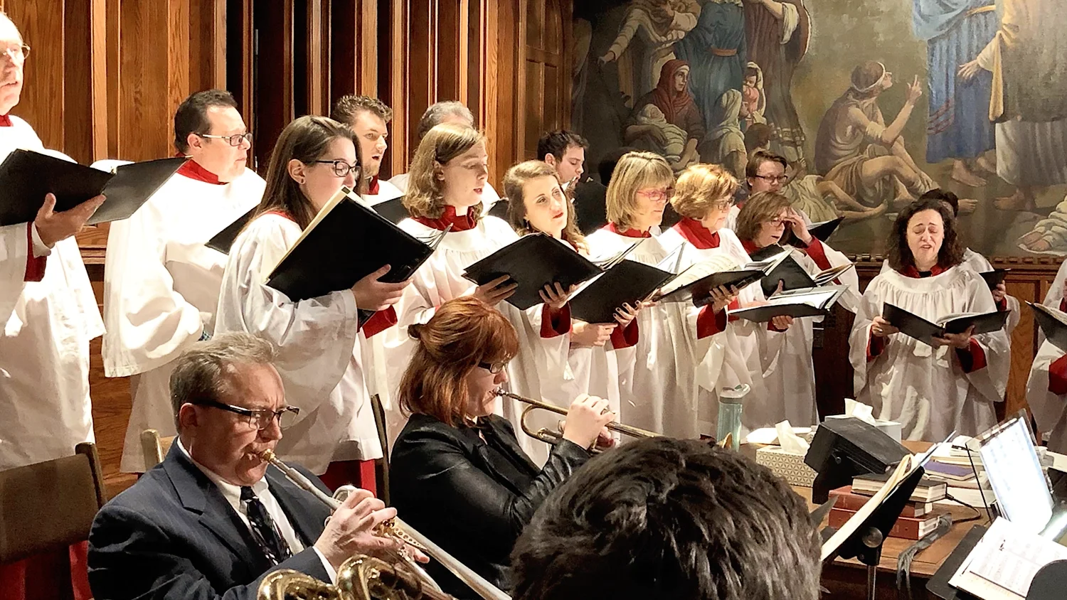 Choir singing with brass section at St. Thomas’ Church Whitemarsh.