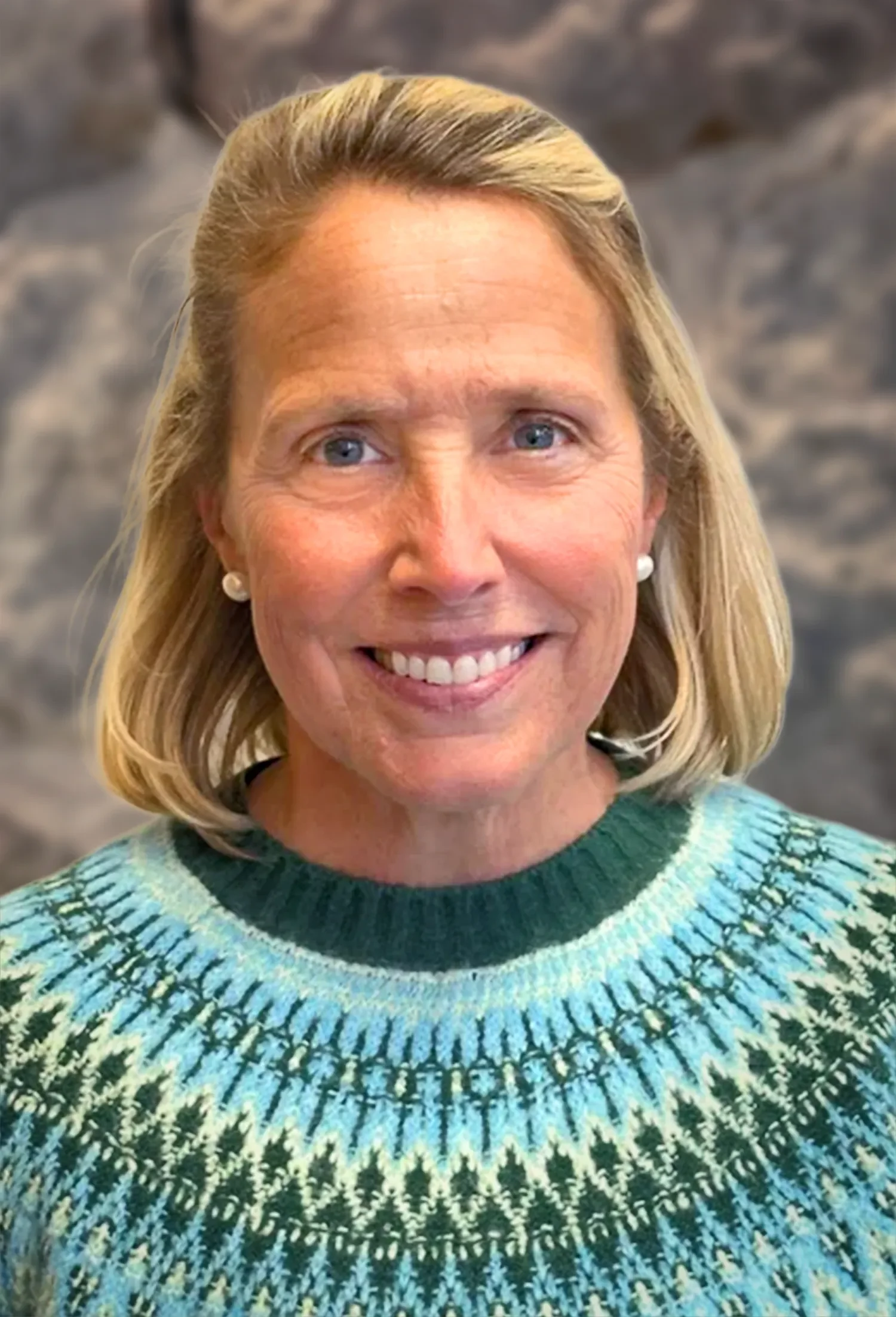 Portrait of Stacy, Executive Committee, At-Large and Vestry member at St. Thomas Church Whitemarsh.
