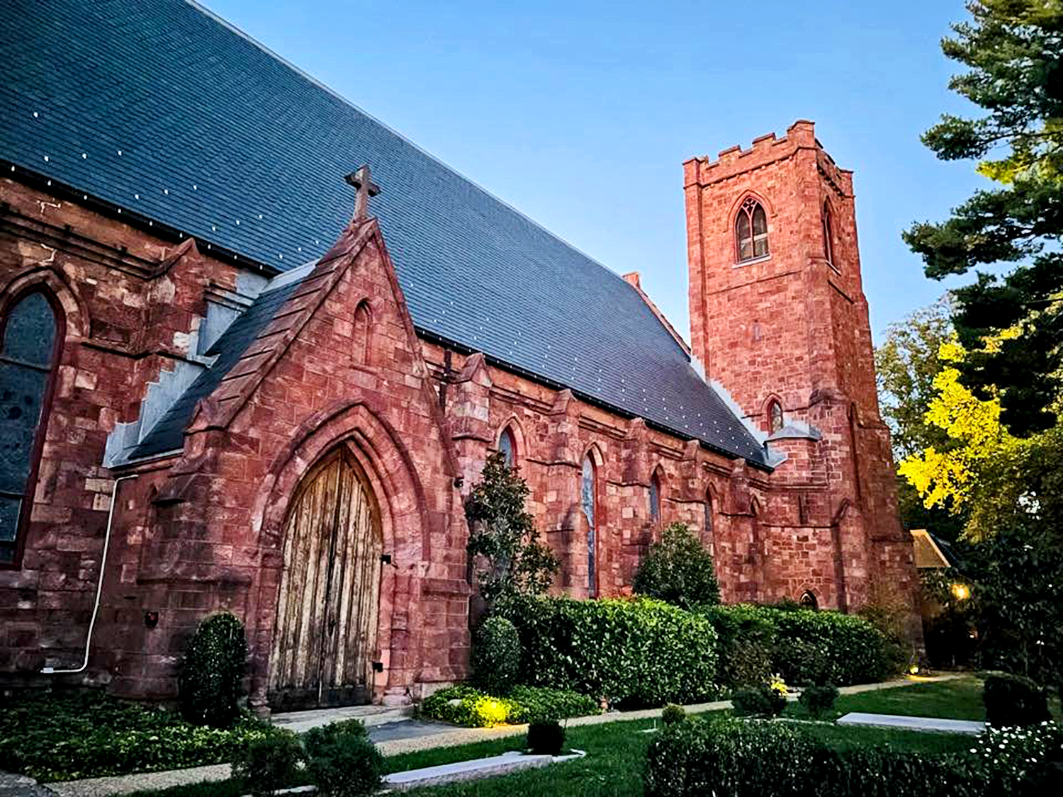 Looking up at the main church building at St. Thomas’ Church Whitemarsh.