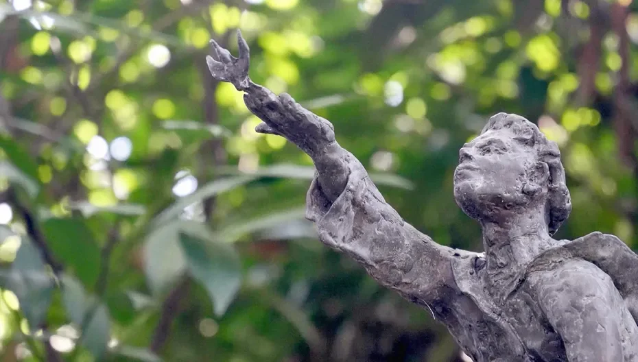 Closeup of a sculpture of a garden sculpture at St. Thomas’ Church Whitemarsh.
