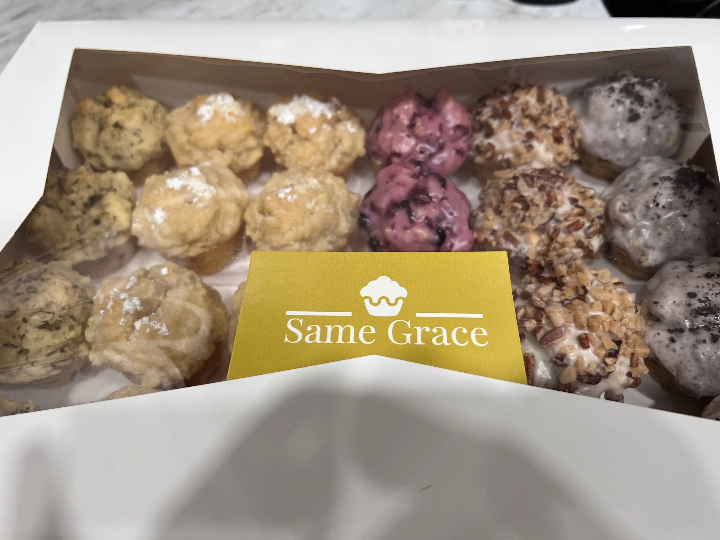Assorted Box (24 biscuits)
