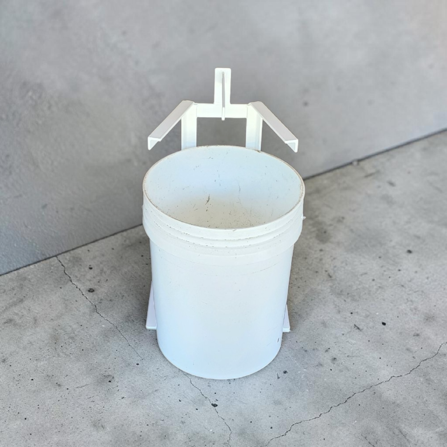 The Bucket Model