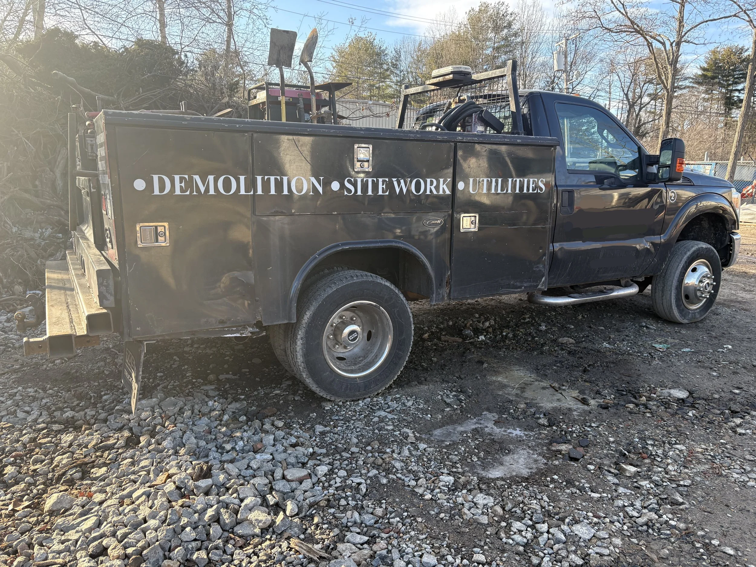 BlackF350-2.jpg