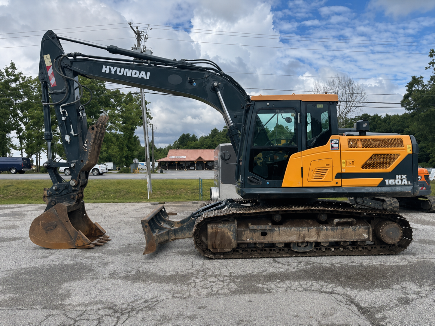 2022 Hyundai HX160A L