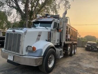 2006 Peterbilt 378 Dump Truck