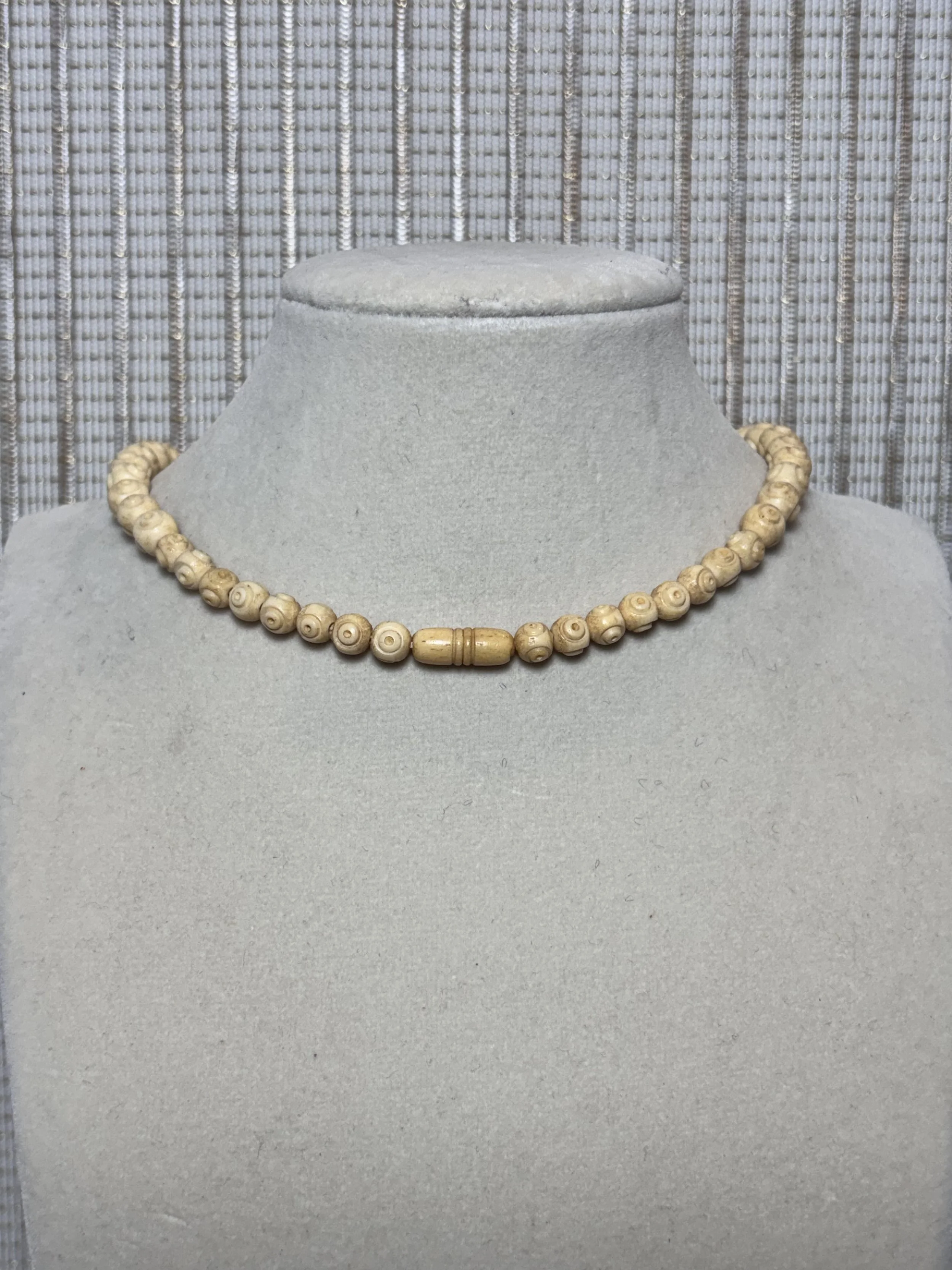 70sceluloidnecklace3.jpg