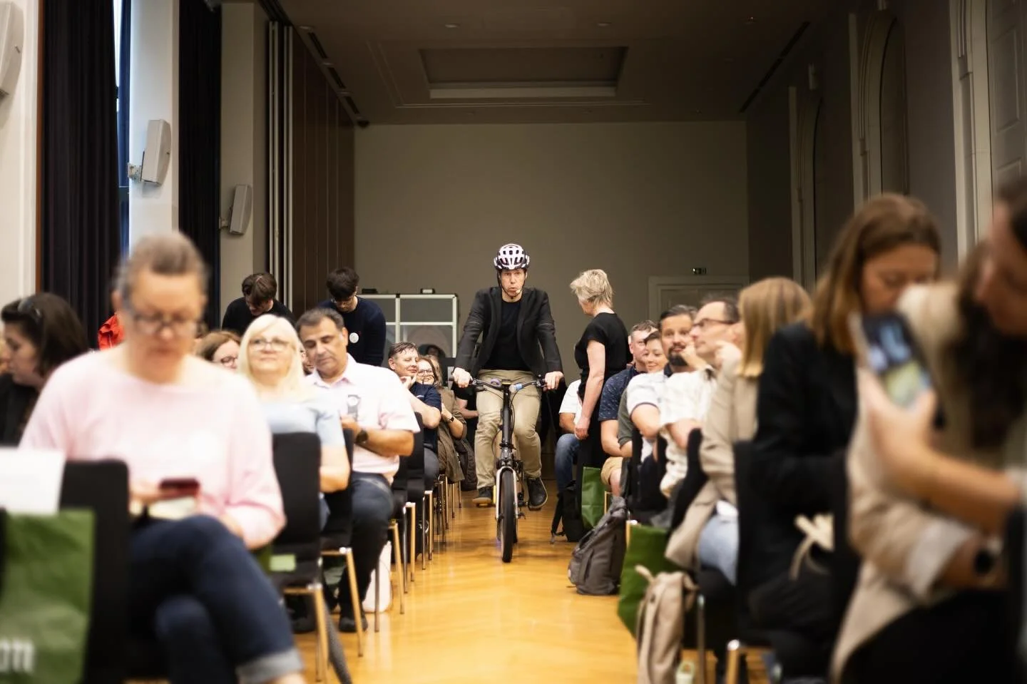 Takole sem se &scaron;e zadnjič pripeljal na oder nacionalne kolesarske konference kot kolesarski župan Ljubljane. Kljub temu, da predajam funkcijo, se zame ne bo spremenilo veliko. &Scaron;e naprej se bom boril za bolj&scaron;o rabo javnega prostora