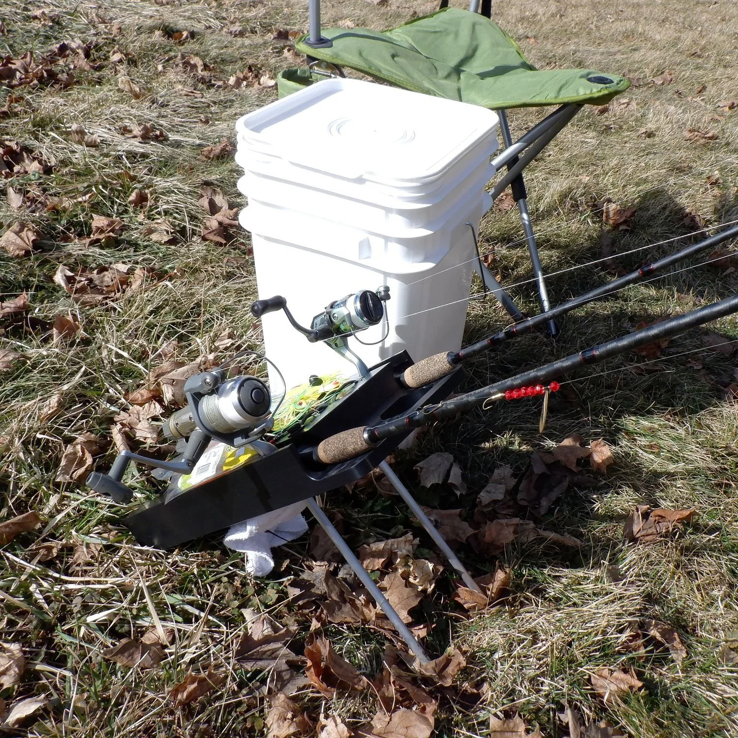 Shore-Easy holding rod of the ground keeping them safe