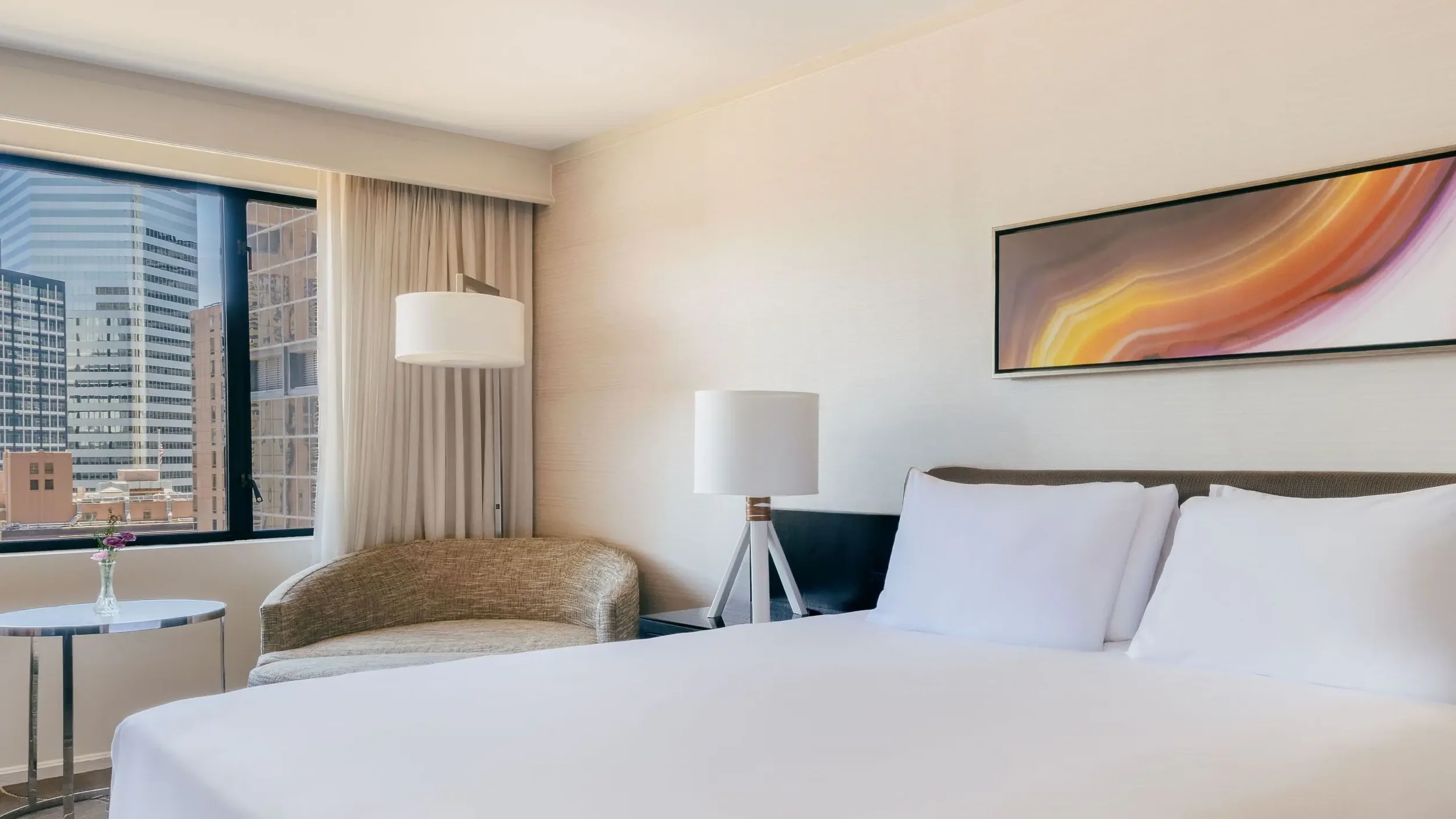 DENRD-P0336-King-Room.16x9.webp