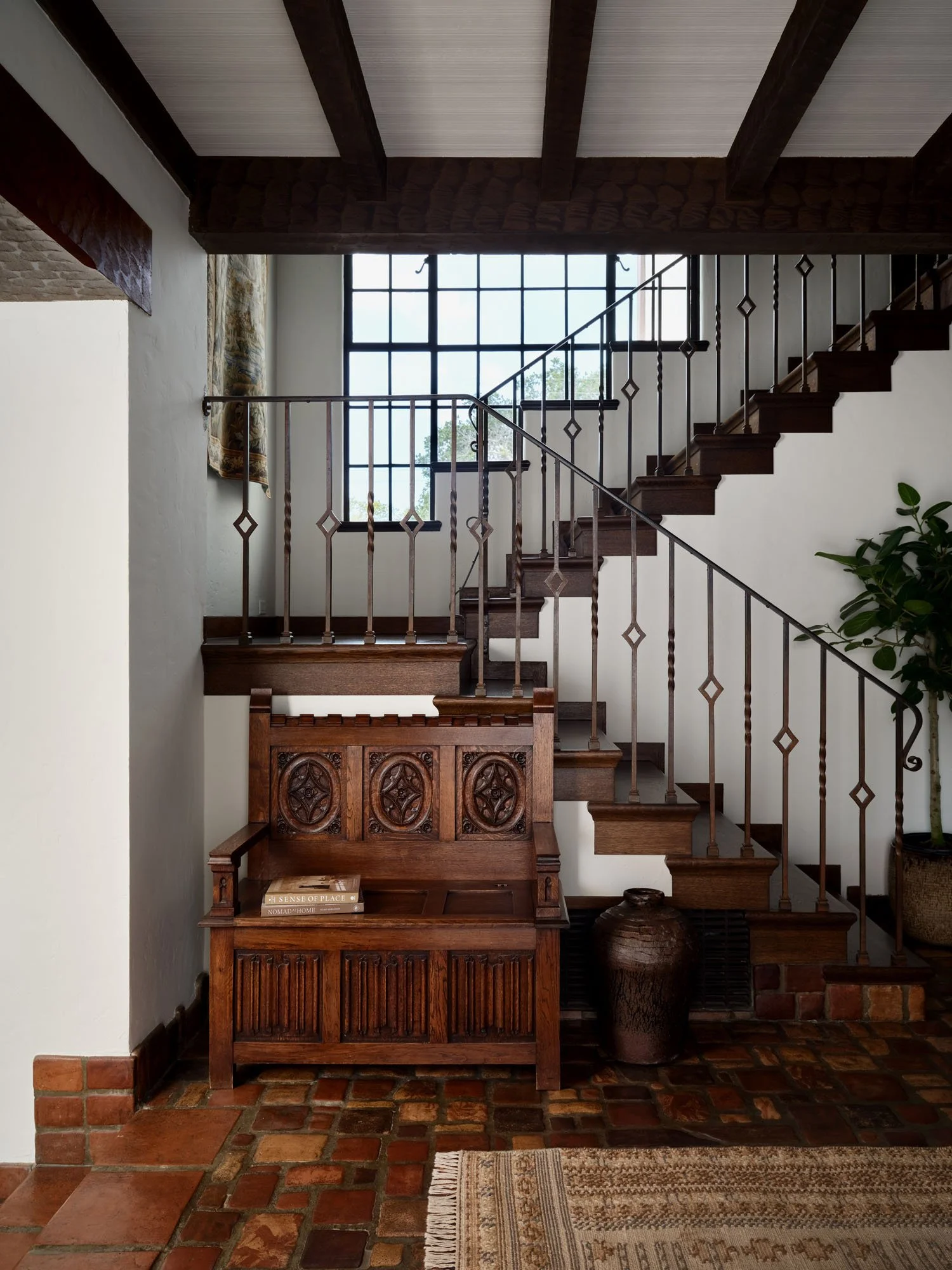 interior design in palo alto ca by Maxwell Design