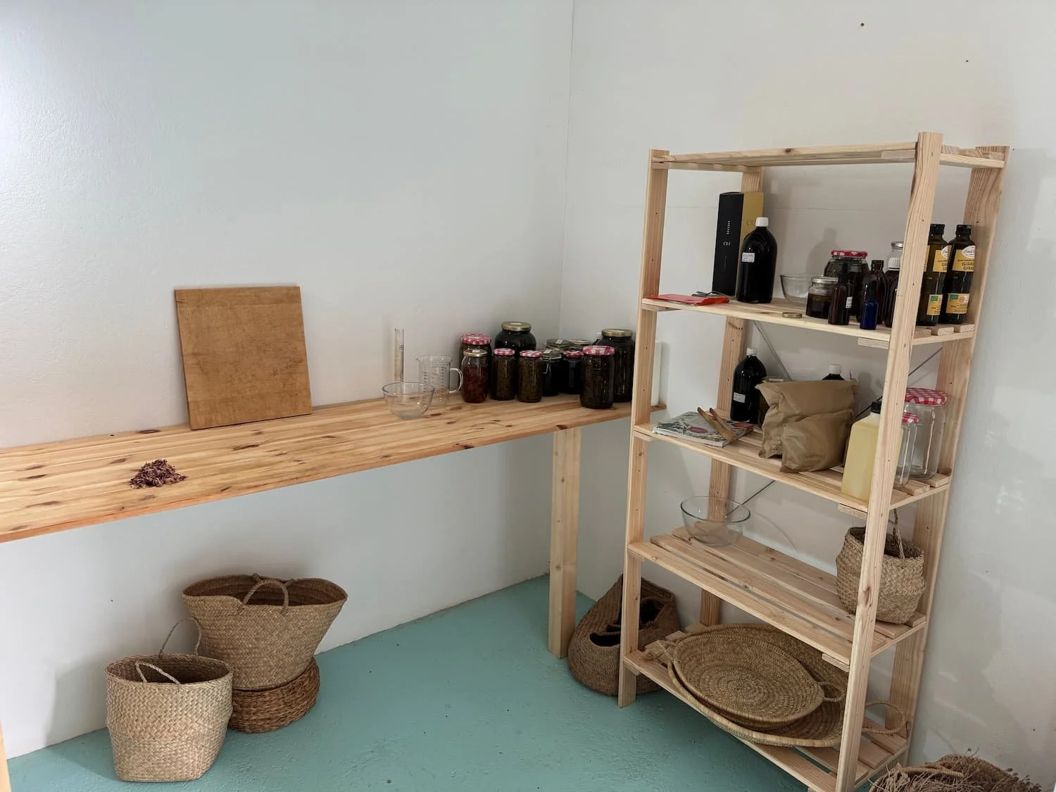 apothecary2.jpg