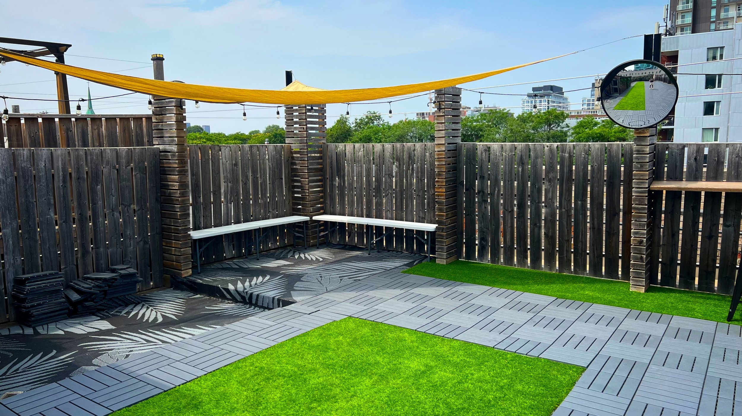 Up to 70 People • 660 SQ FT • 2 hours (minimum)