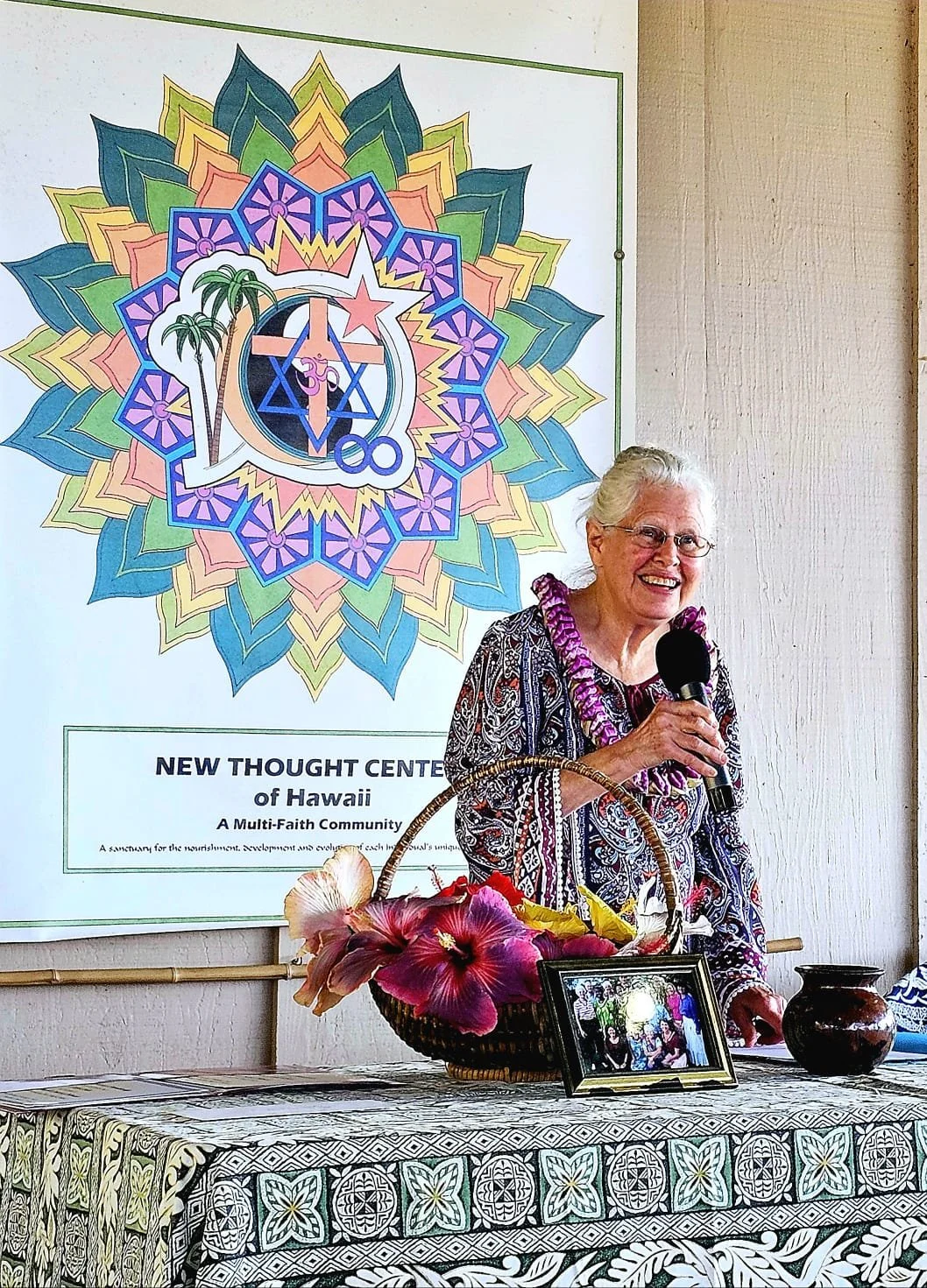 Speaker at New Thought Center of Hawaiʻi multi-faith service in Kealakekua