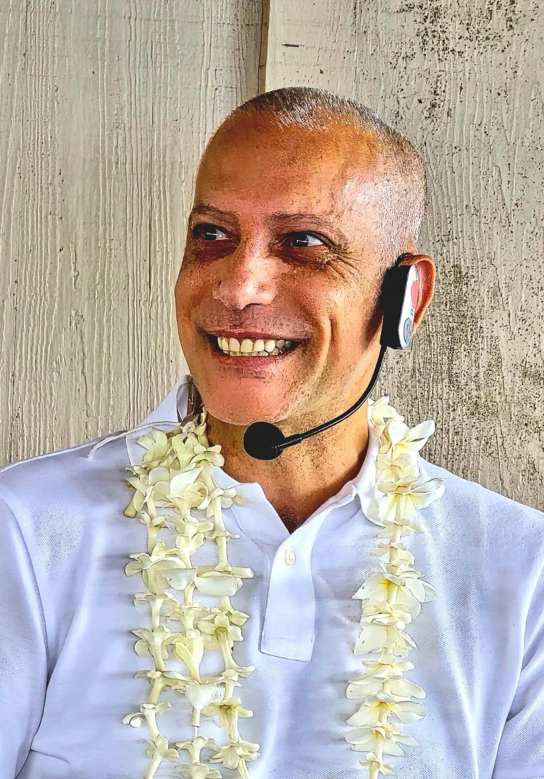 Presenter speaking at New Thought Center of Hawaiʻi in Kealakekua