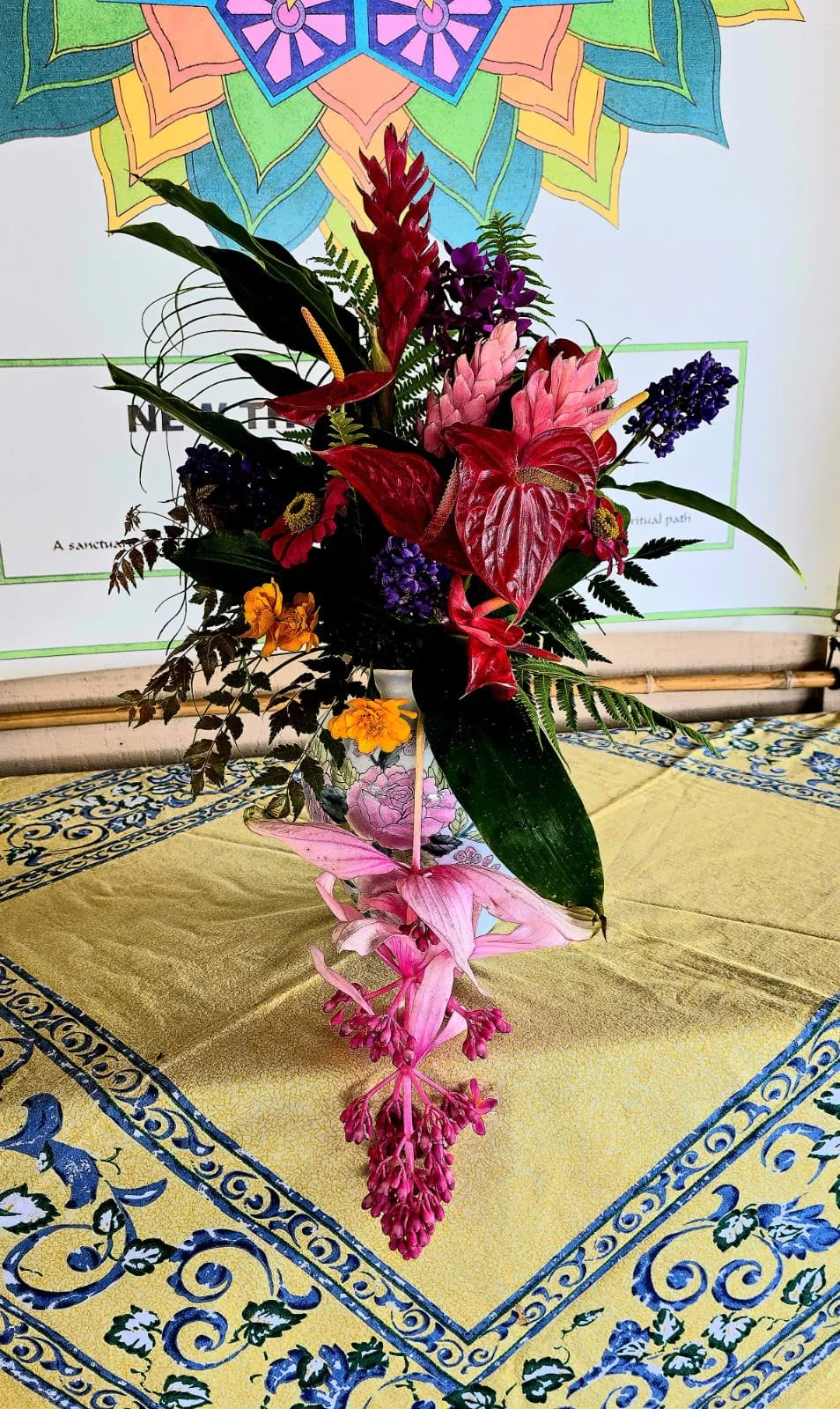 Tropical flower centerpiece at New Thought Center of Hawaiʻi in Kealakekua