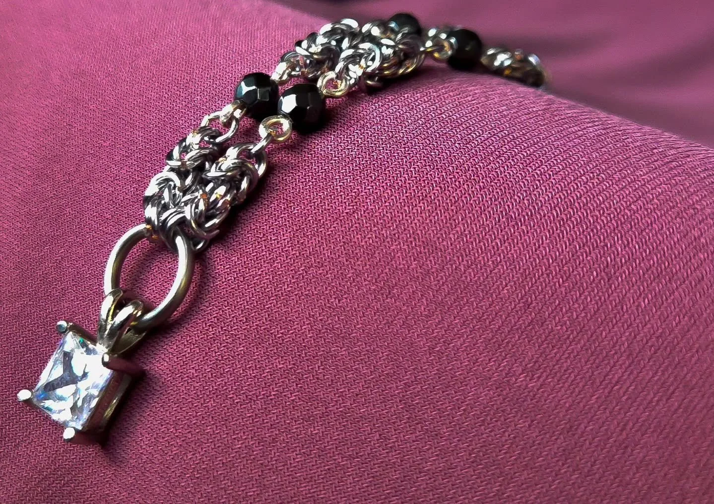 Coming Soon 👀🤠

✨ Handcrafted Chain Mail Necklace | Hypoallergenic | Nickel-Free | Non-Tarnish Copper &amp; Stainless Steel ✨

Elevate your jewelry collection. Designed for both beauty and durability, this piece blends medieval-inspired chain mail 