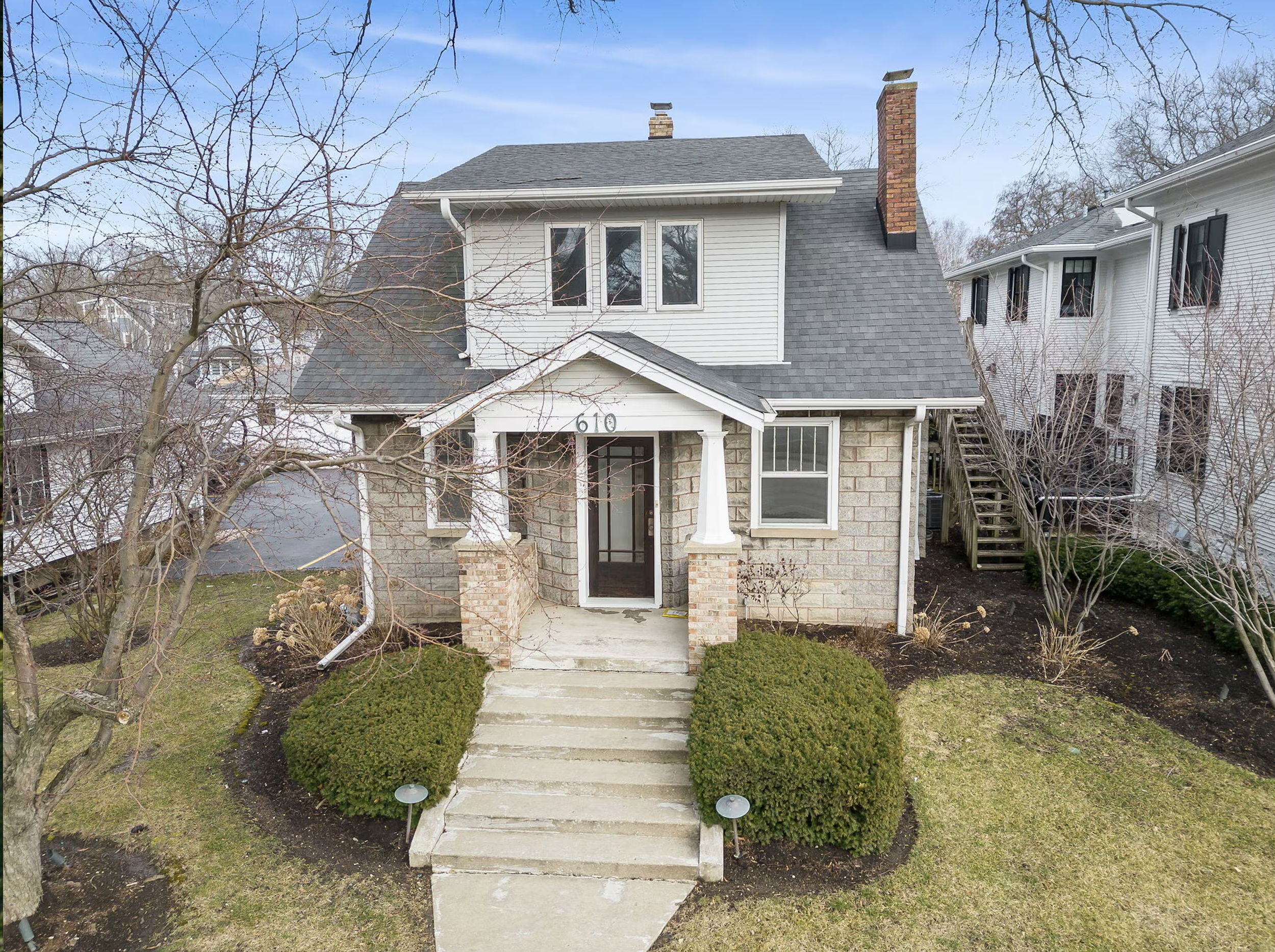 610 Washington Naperville