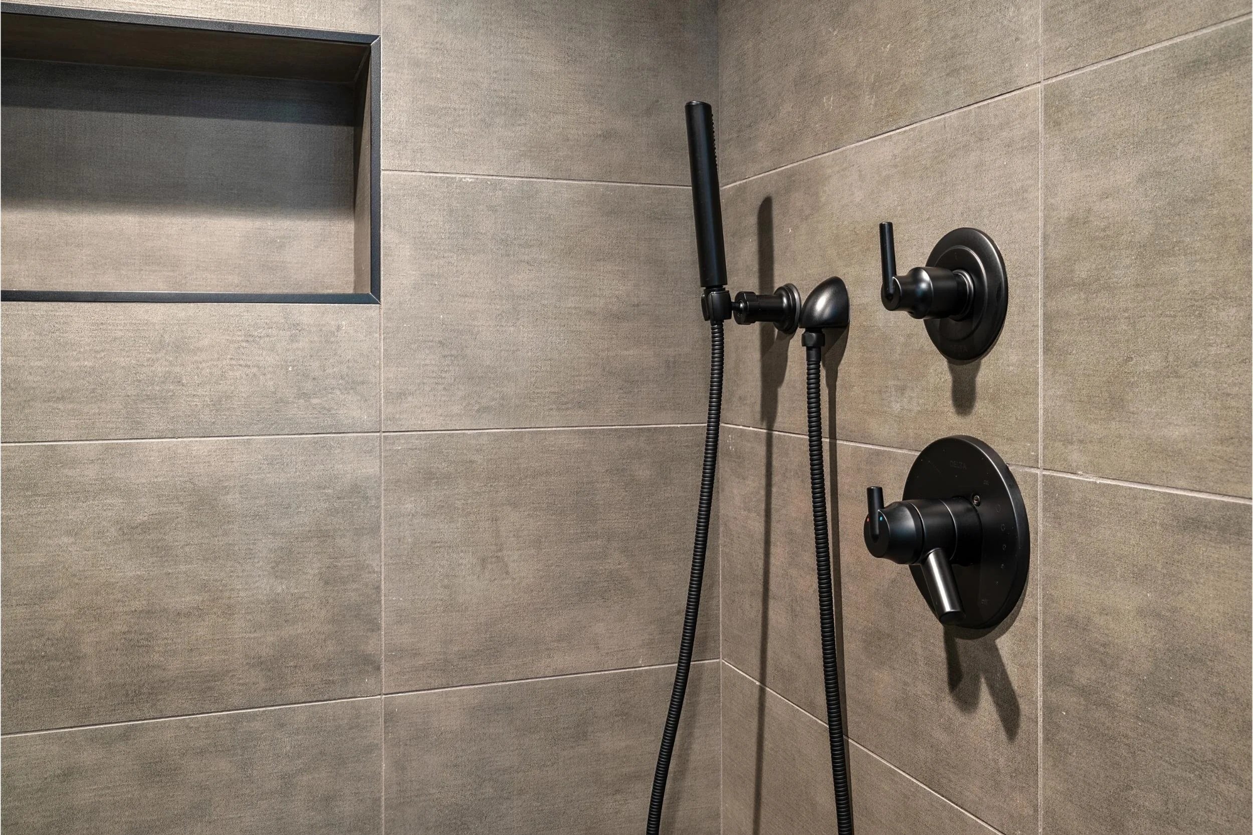 Rhodes-WestSeattleGatewood-Renovation-35.jpg