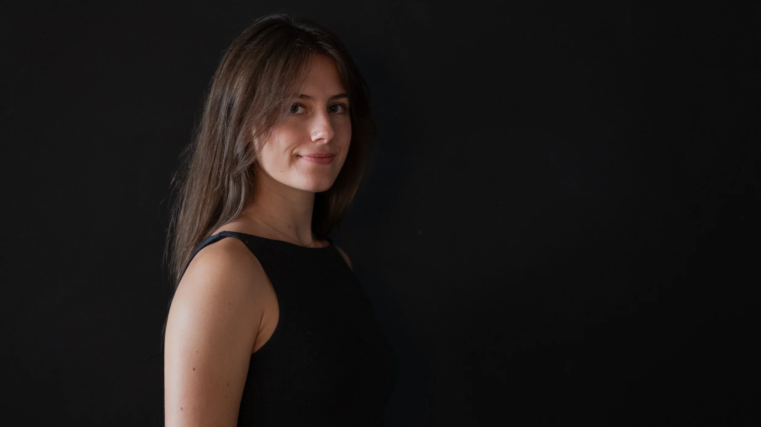 Saras Headshots Finals-4.jpg