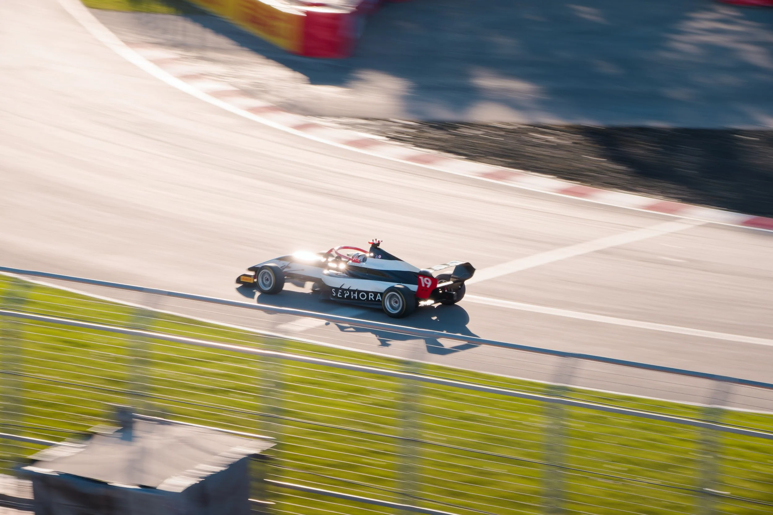 A7400569_DxO.jpg