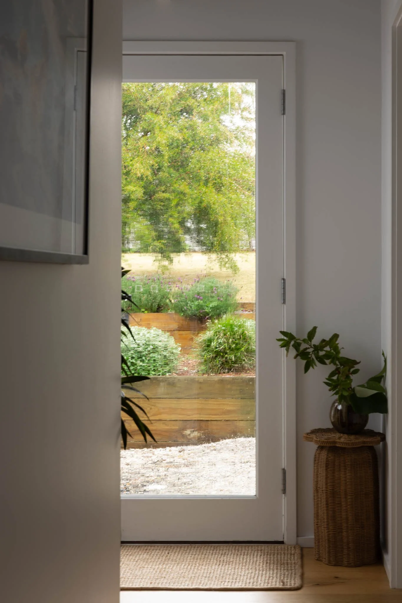 Landscaped backyard Burrawang AirBNB short stay accommodation