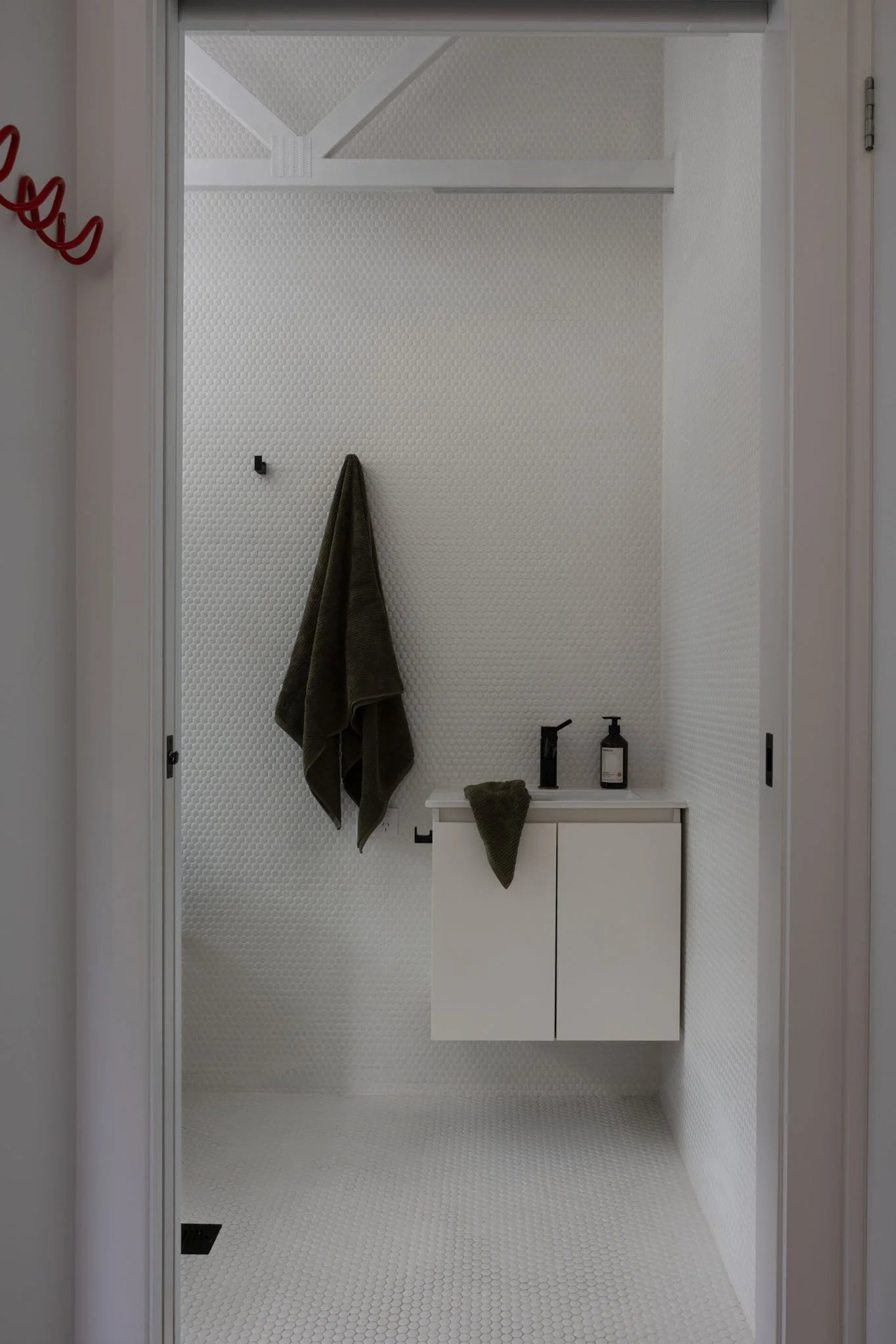 3-Bedroom House Accommodation in Burrawang, Southern Highlands BathroomWondervale