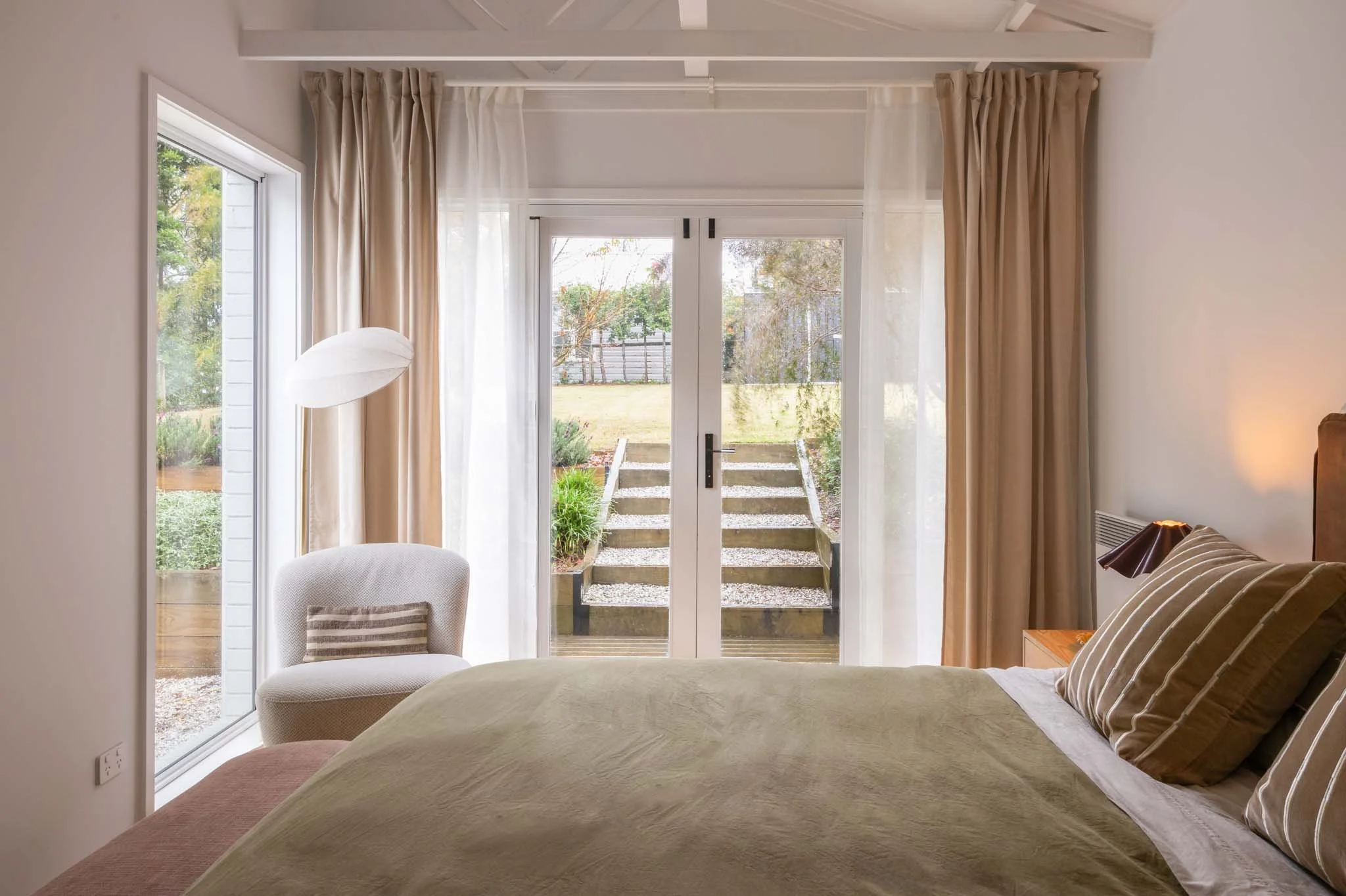 Wondervale 3 bedroom cottage Southern Highlands master bedroom