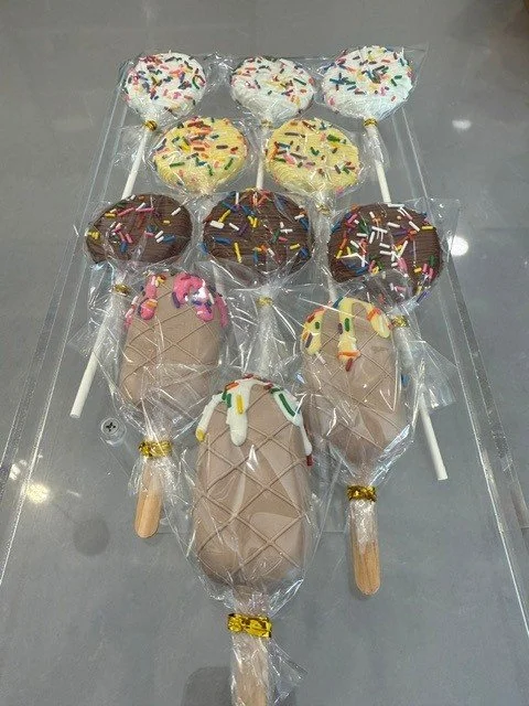 Cake Pop and Cakesicles.jpg