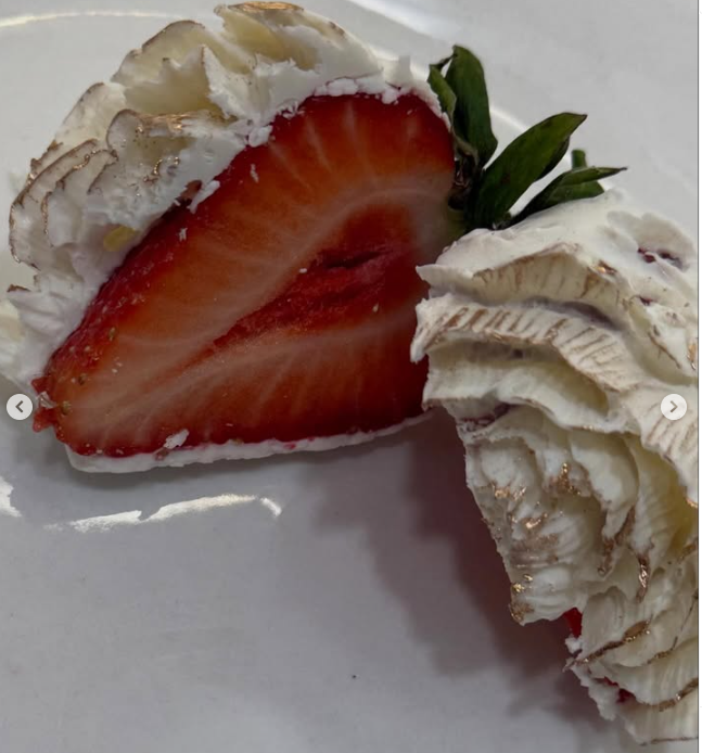 Rose Strawberry.png