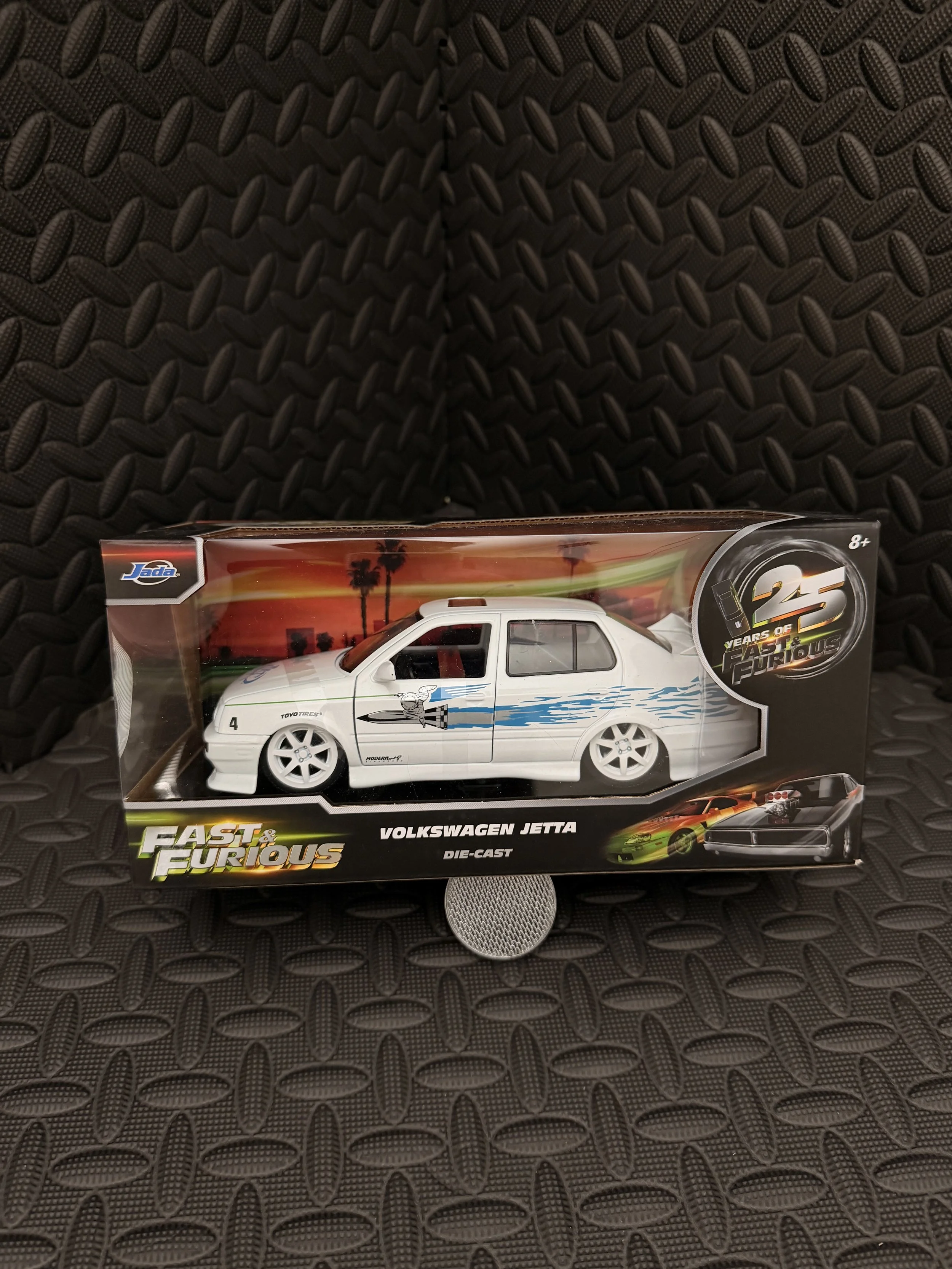 1:24 Scale Volkswagen Jetta