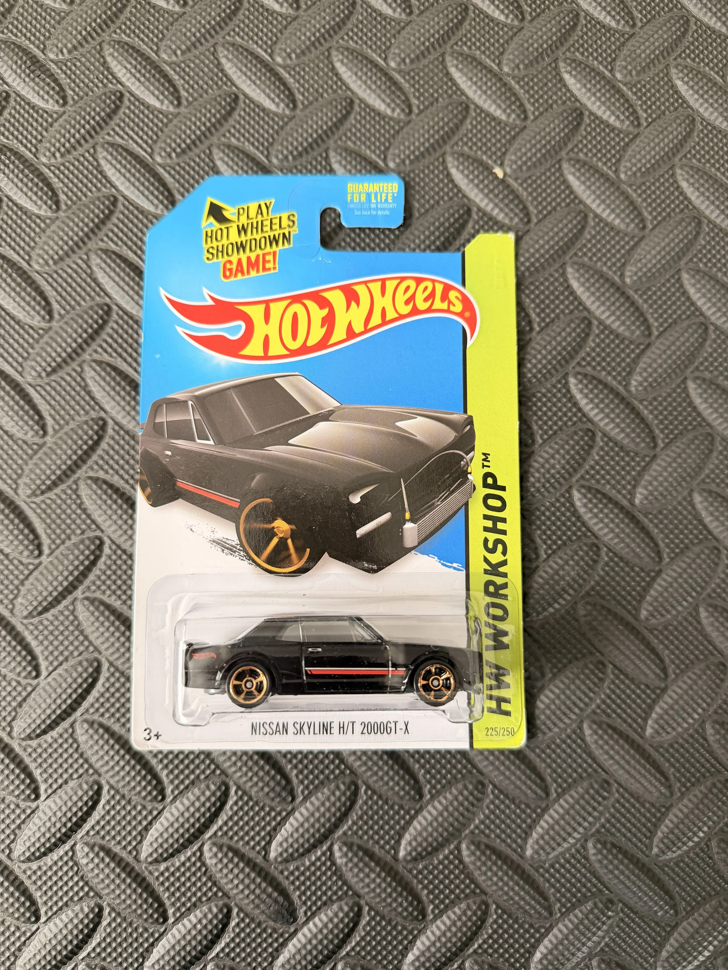 Nissan Skyline H/T 2000GT-X (Black)