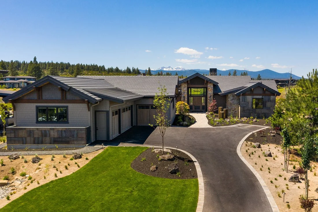 Contemporary Lodge