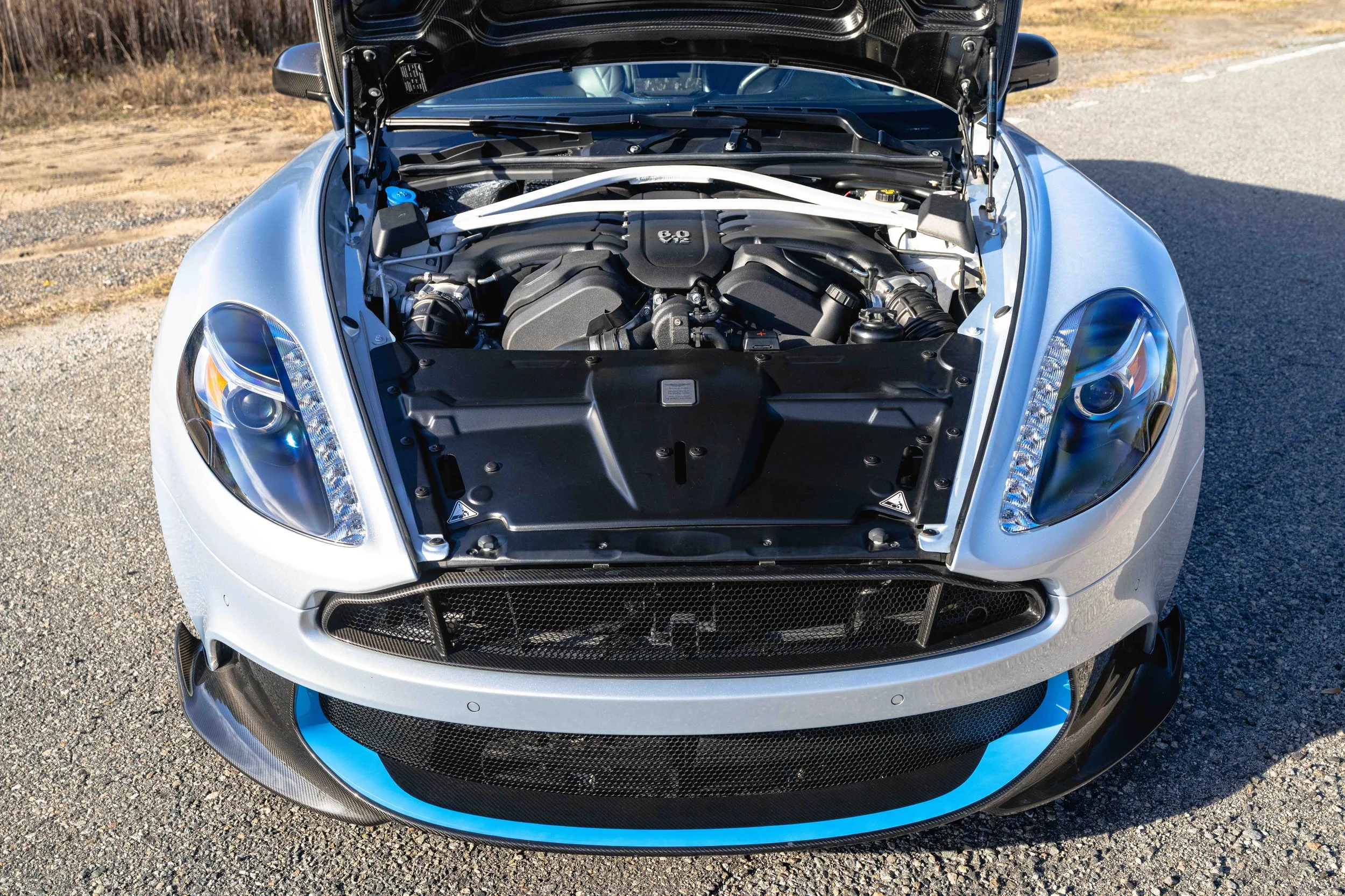 Aston Martin-19.jpg