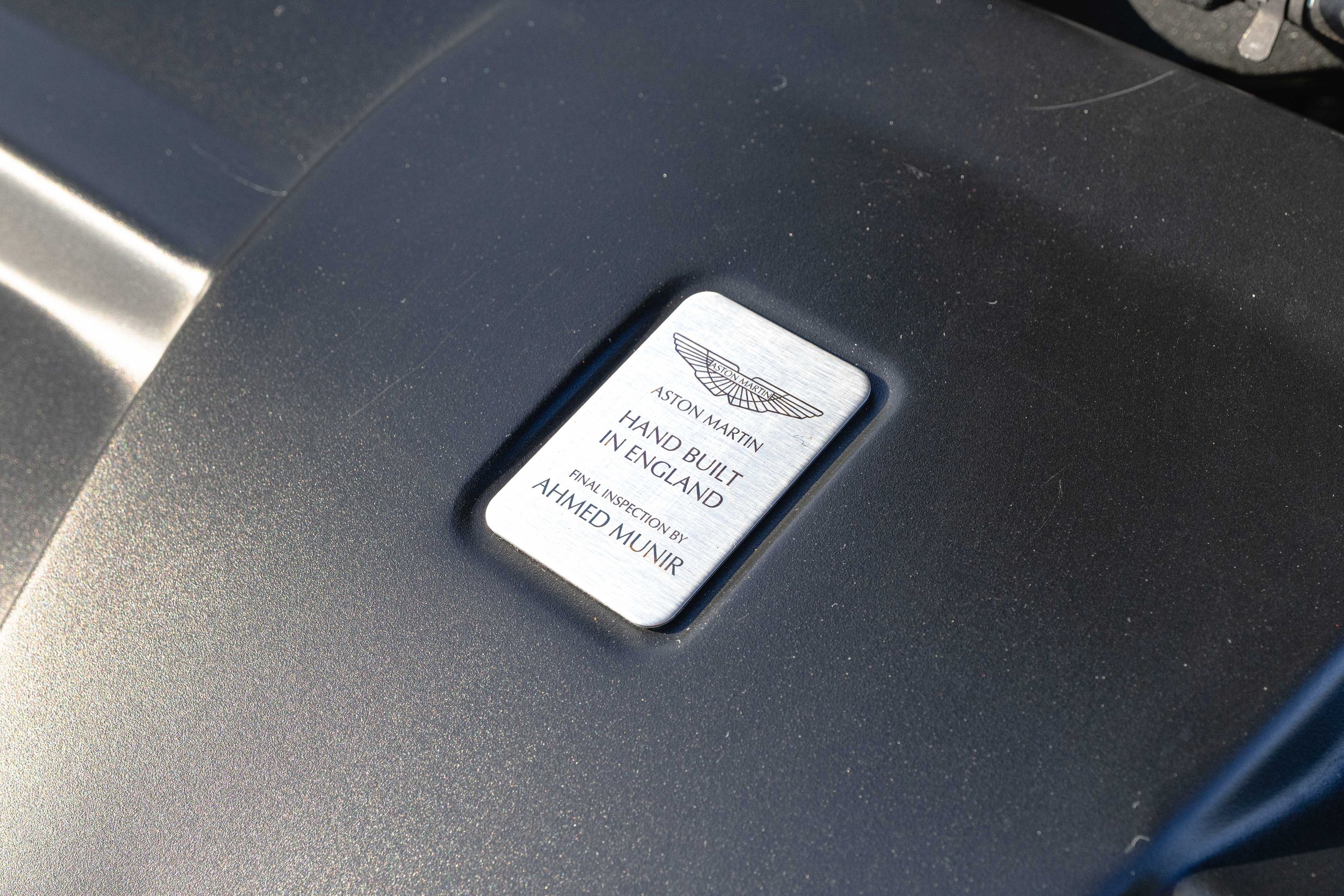 Aston Martin-21.jpg