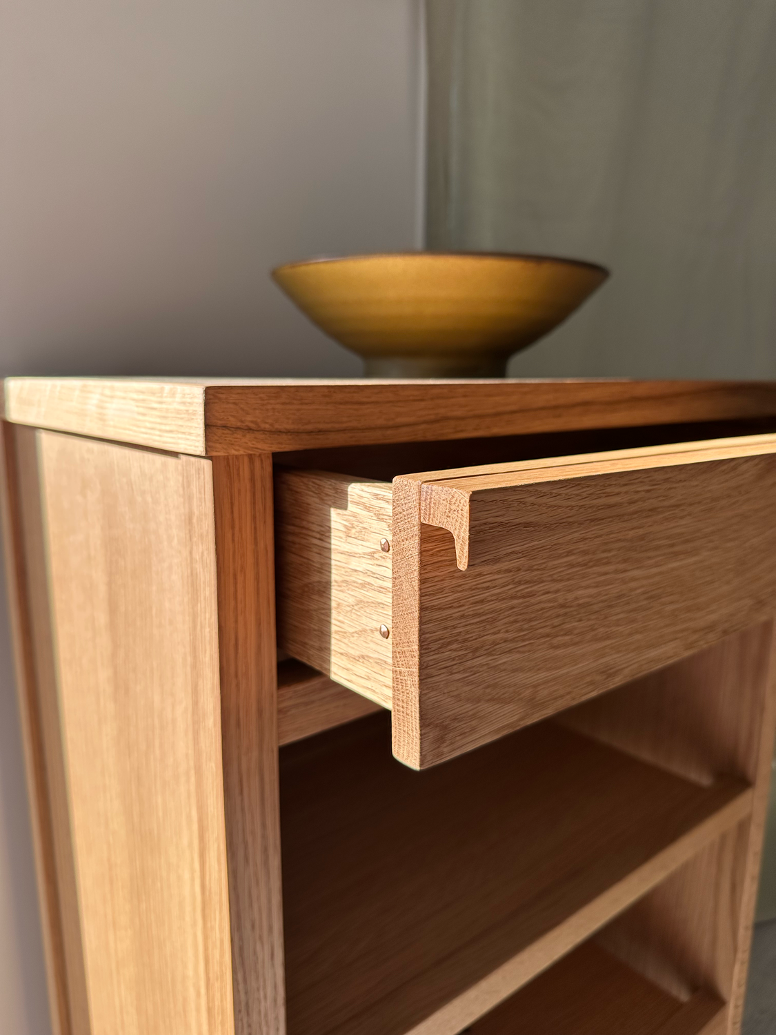 Oak Utility Unit with moulded oak handle / Whangamatā, 2025.