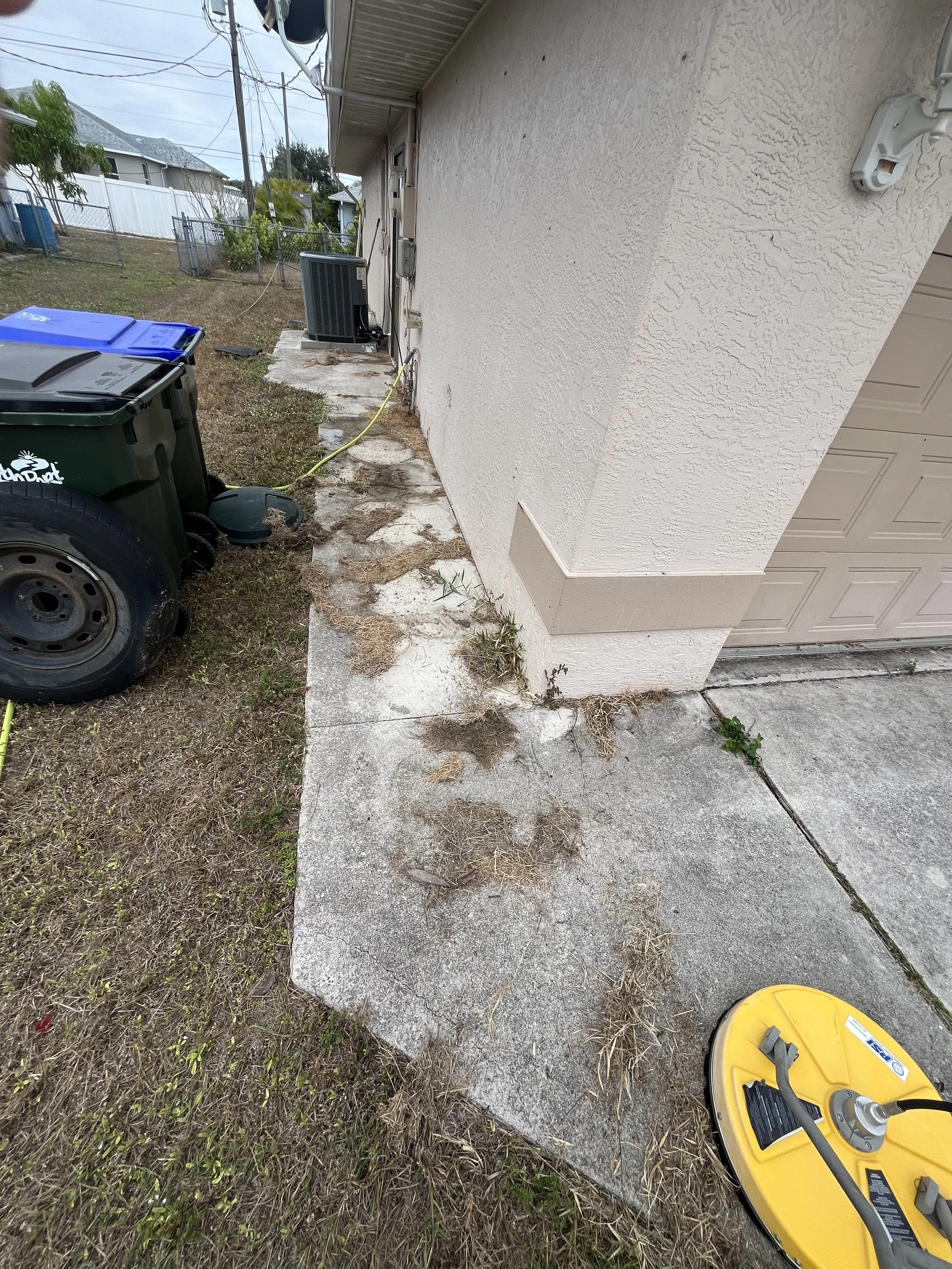 Dirty side of house 