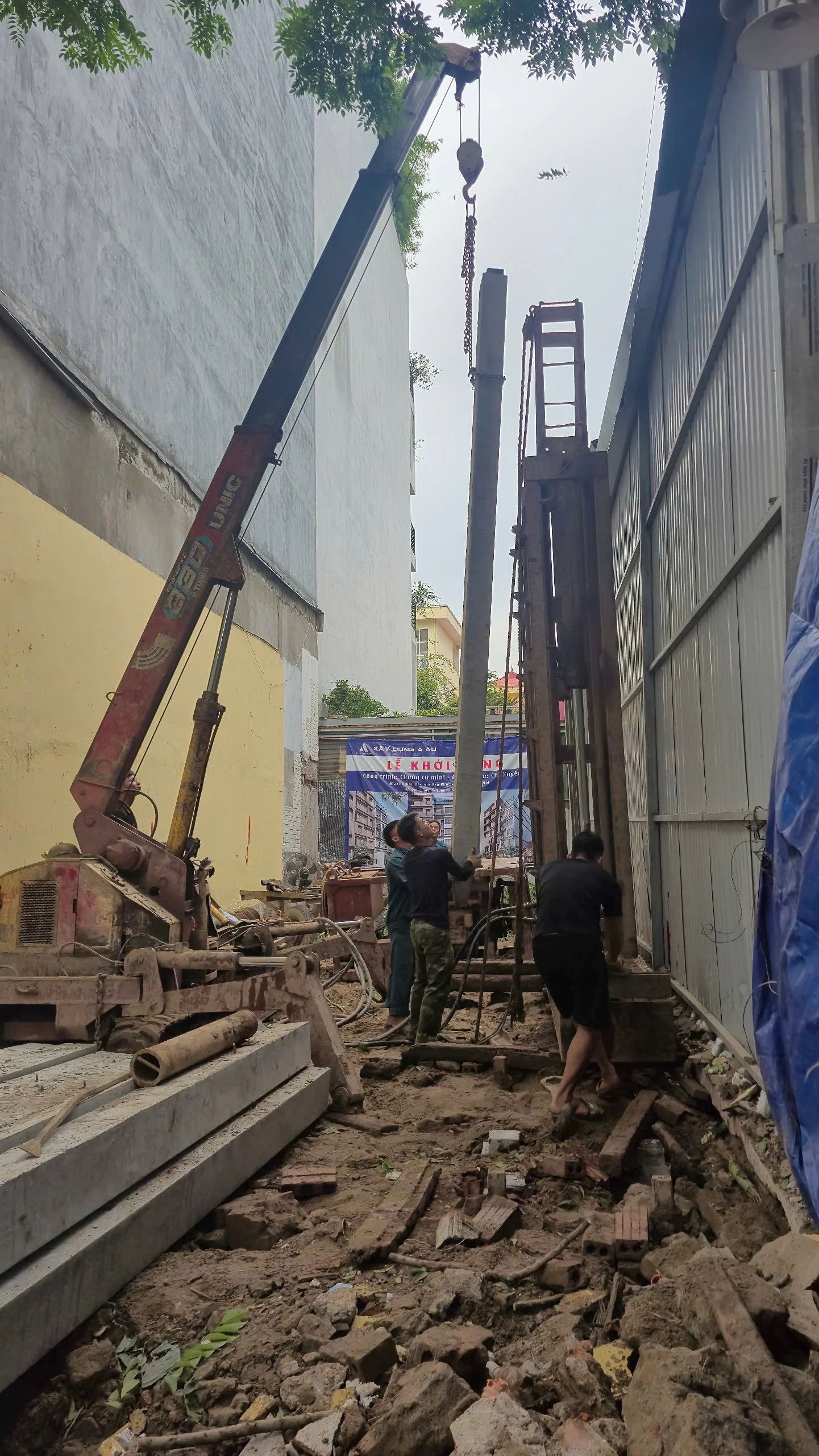 Thi công ép cọc nhà phố Hoàng Mai