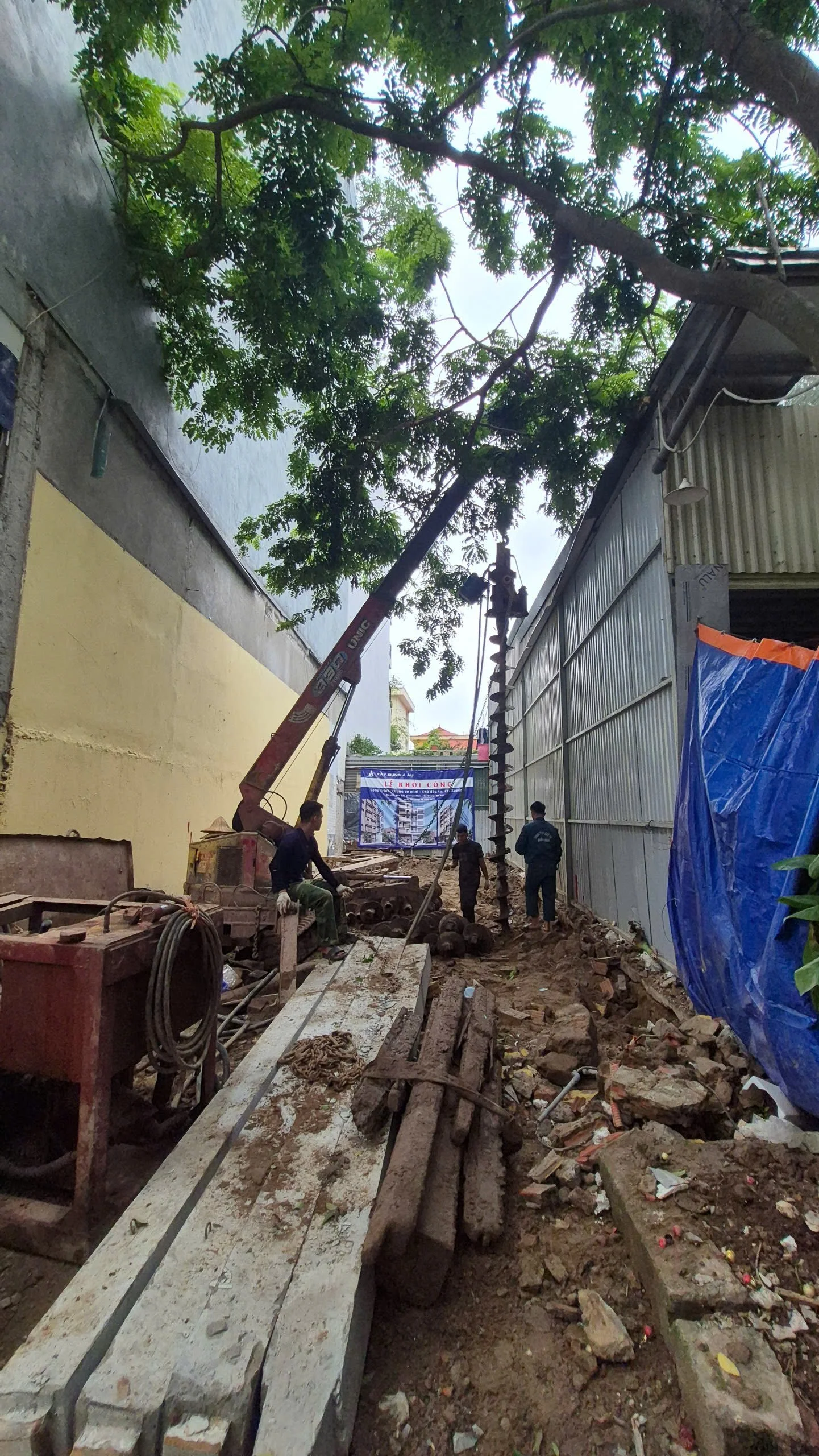 Thi công ép cọc nhà phố Hoàng Mai