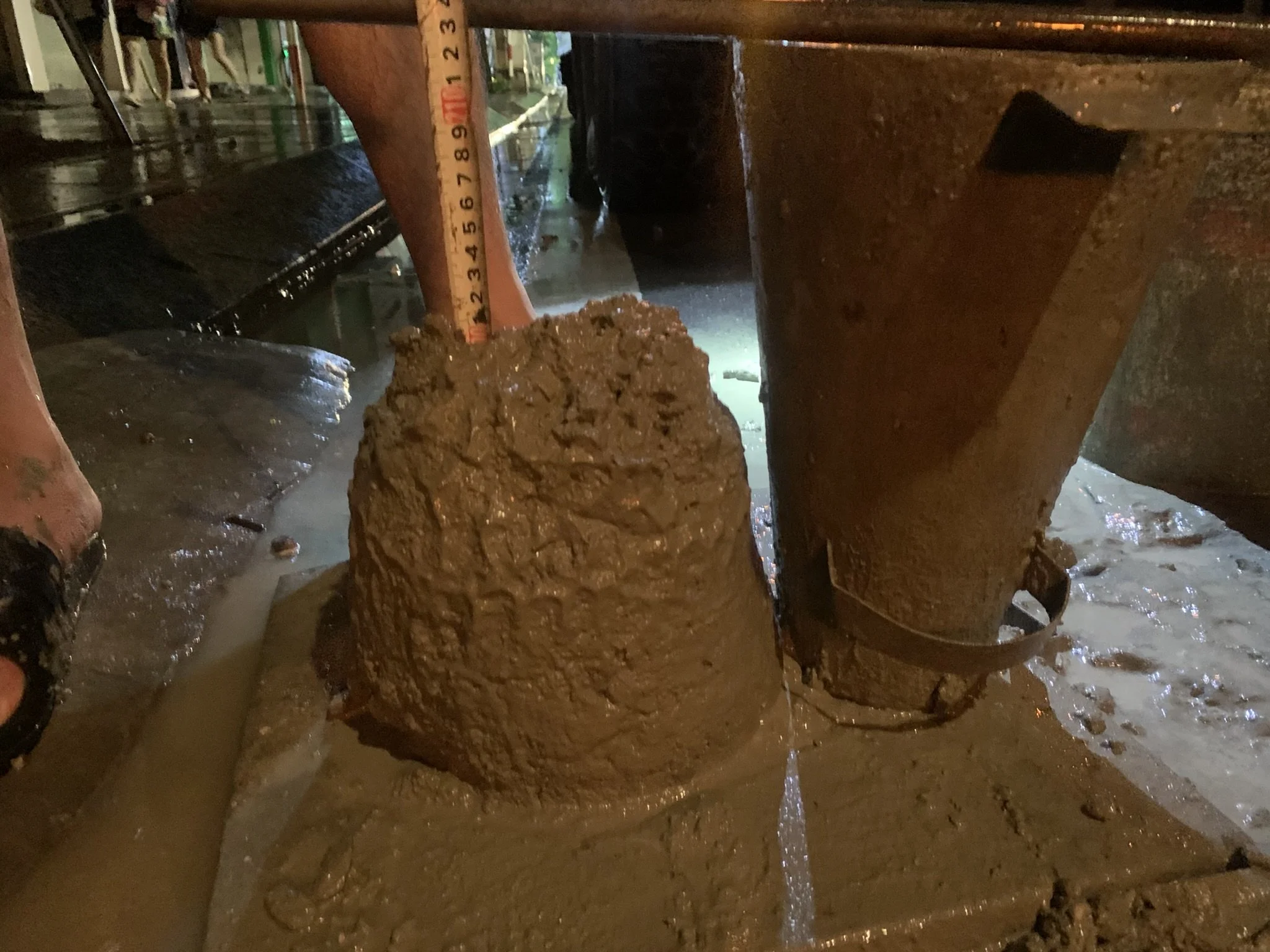 Thi công sàn tầng 3 nhà phố Khâm Thiên - ảnh 5